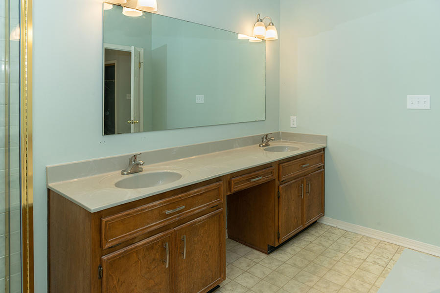 BRITTANY WOODS S/D - Residential Lease