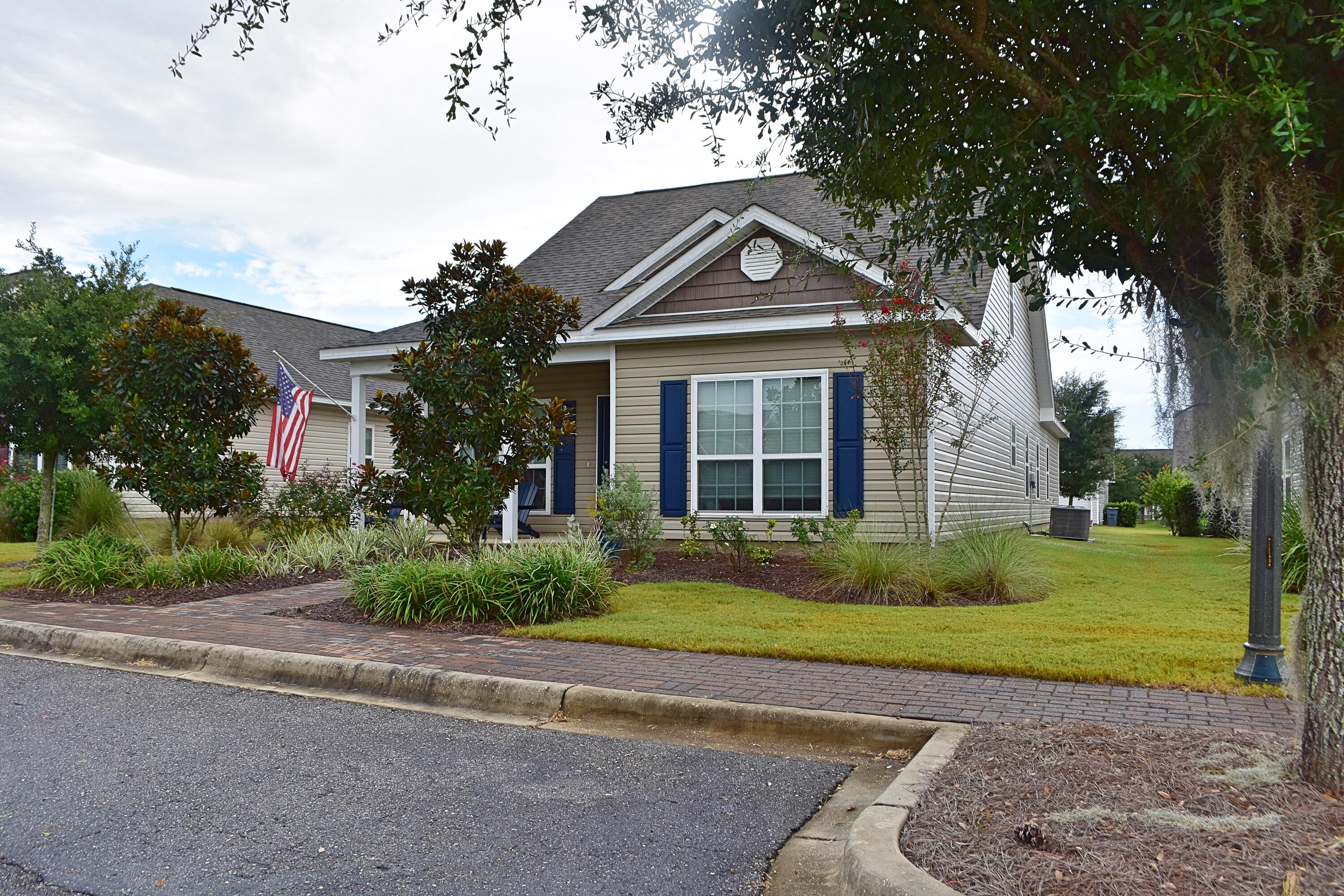 HAMMOCK BAY - Residential Lease