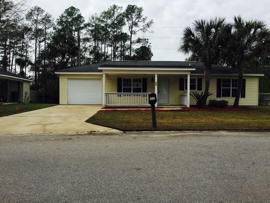 REO Great home is the heart of Santa Rosa Beach. This well kept ranch style home sits on a large lot which is already fenced for privacy. The home is move-in ready and priced to sell. The home is convenient to Destin, Panama City Beach, and popular Scenic Highway 30-A. It is close to the hospital, shopping and entertainment, and approximately 15 minutes to the famous South Walton beaches. Call today for your private viewing before this one is sold !