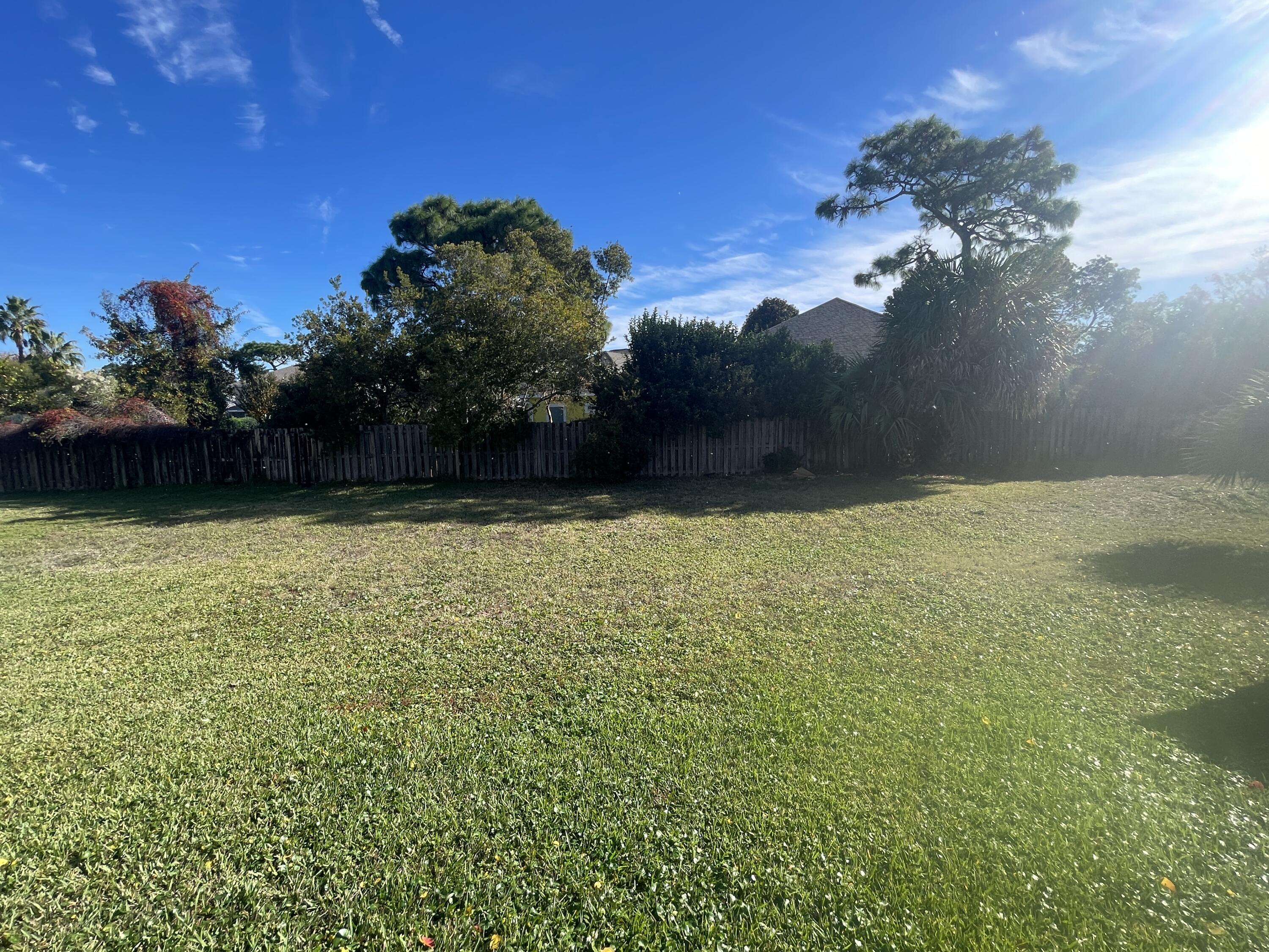 CALUSA BAY S/D - Residential Lease