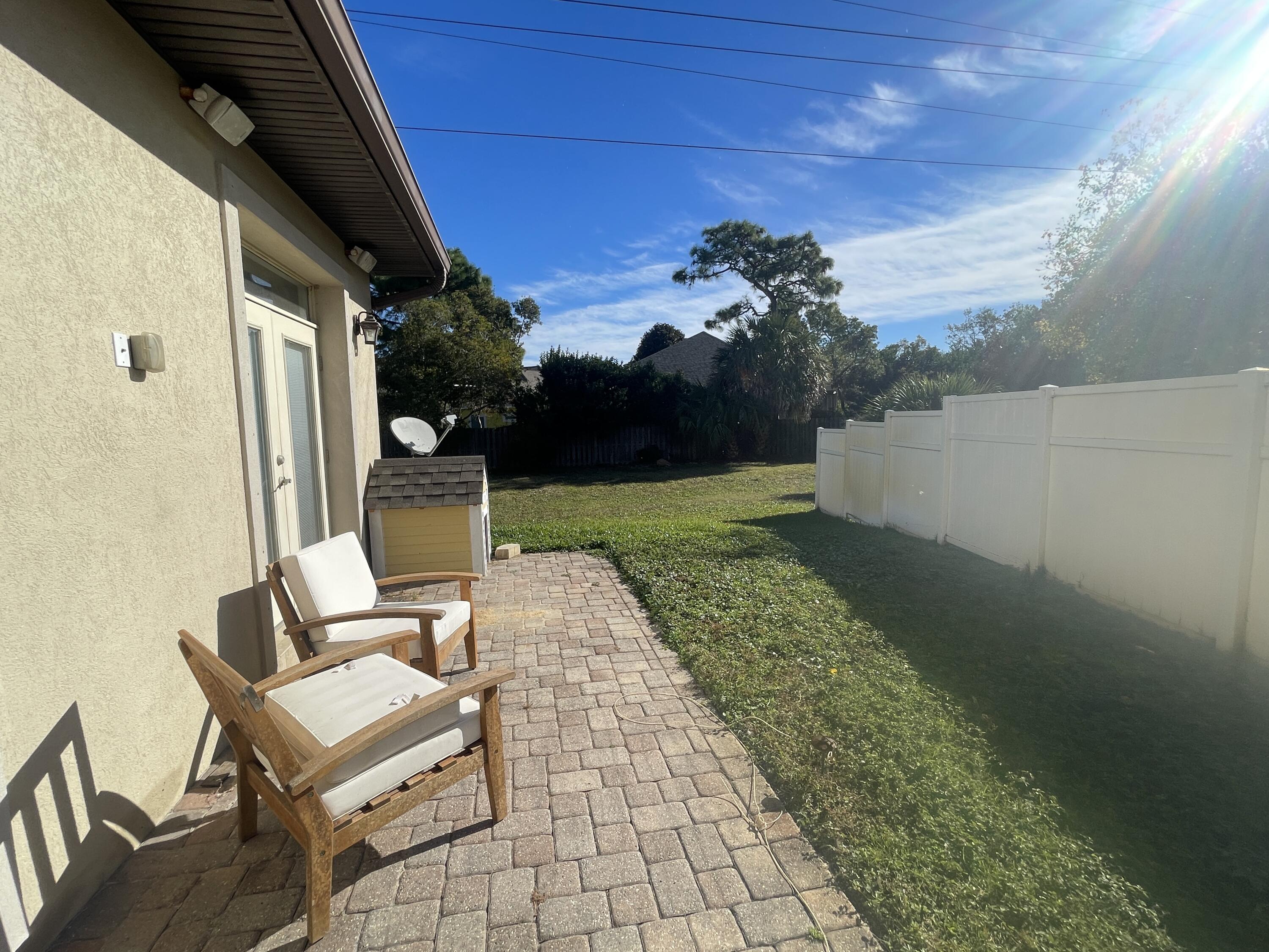 CALUSA BAY S/D - Residential Lease