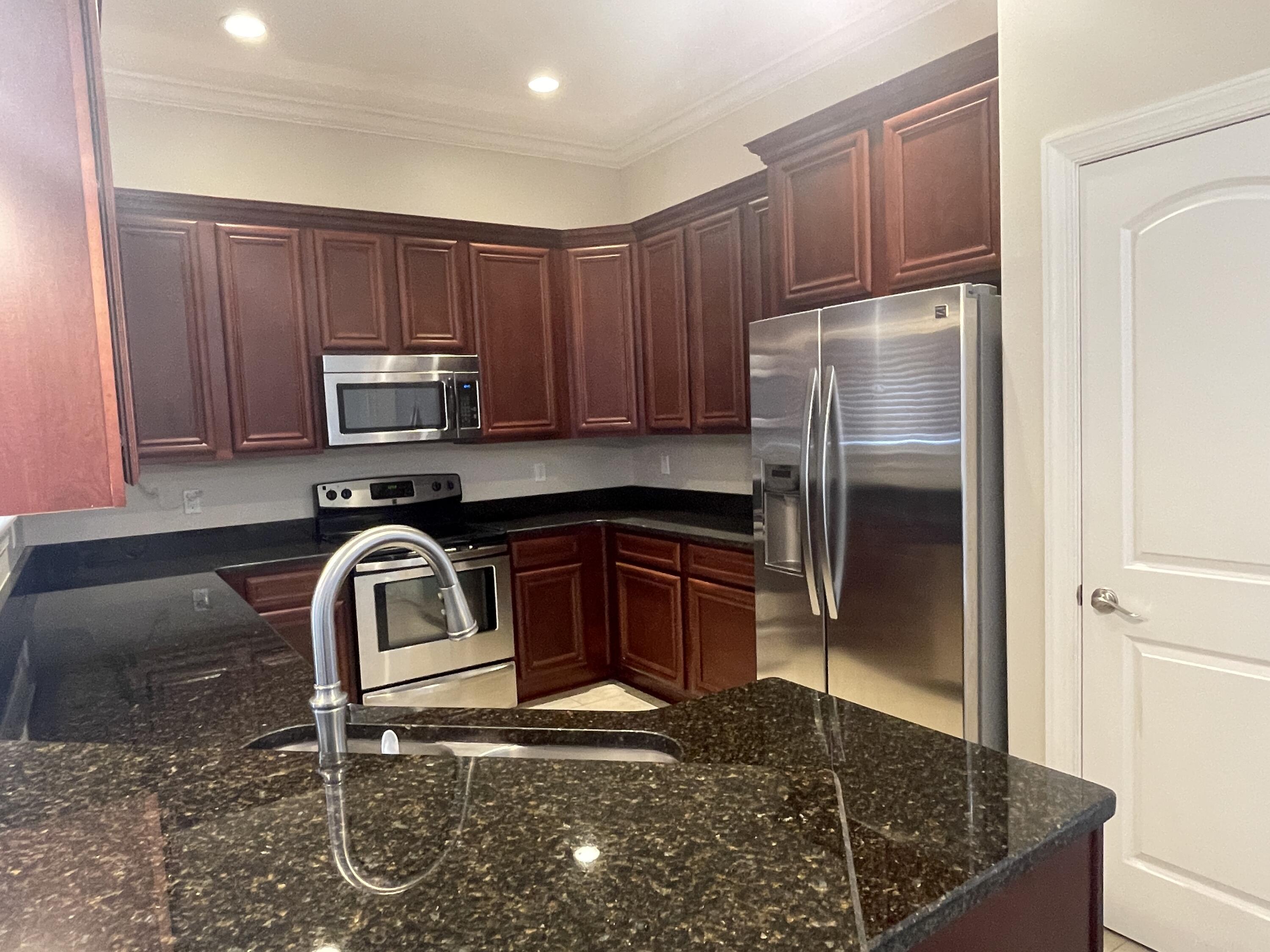 CALUSA BAY S/D - Residential Lease