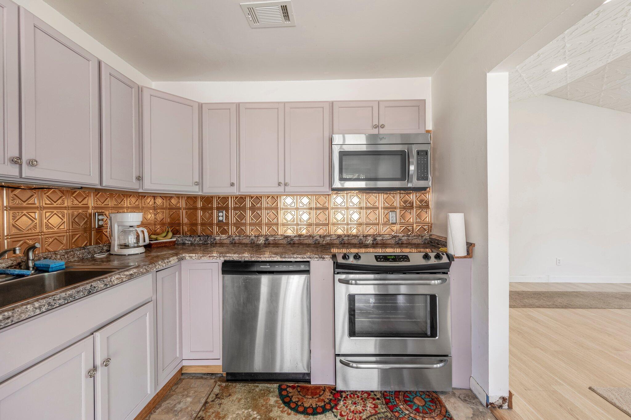 HIDDEN TRAILS PH 1 - Residential