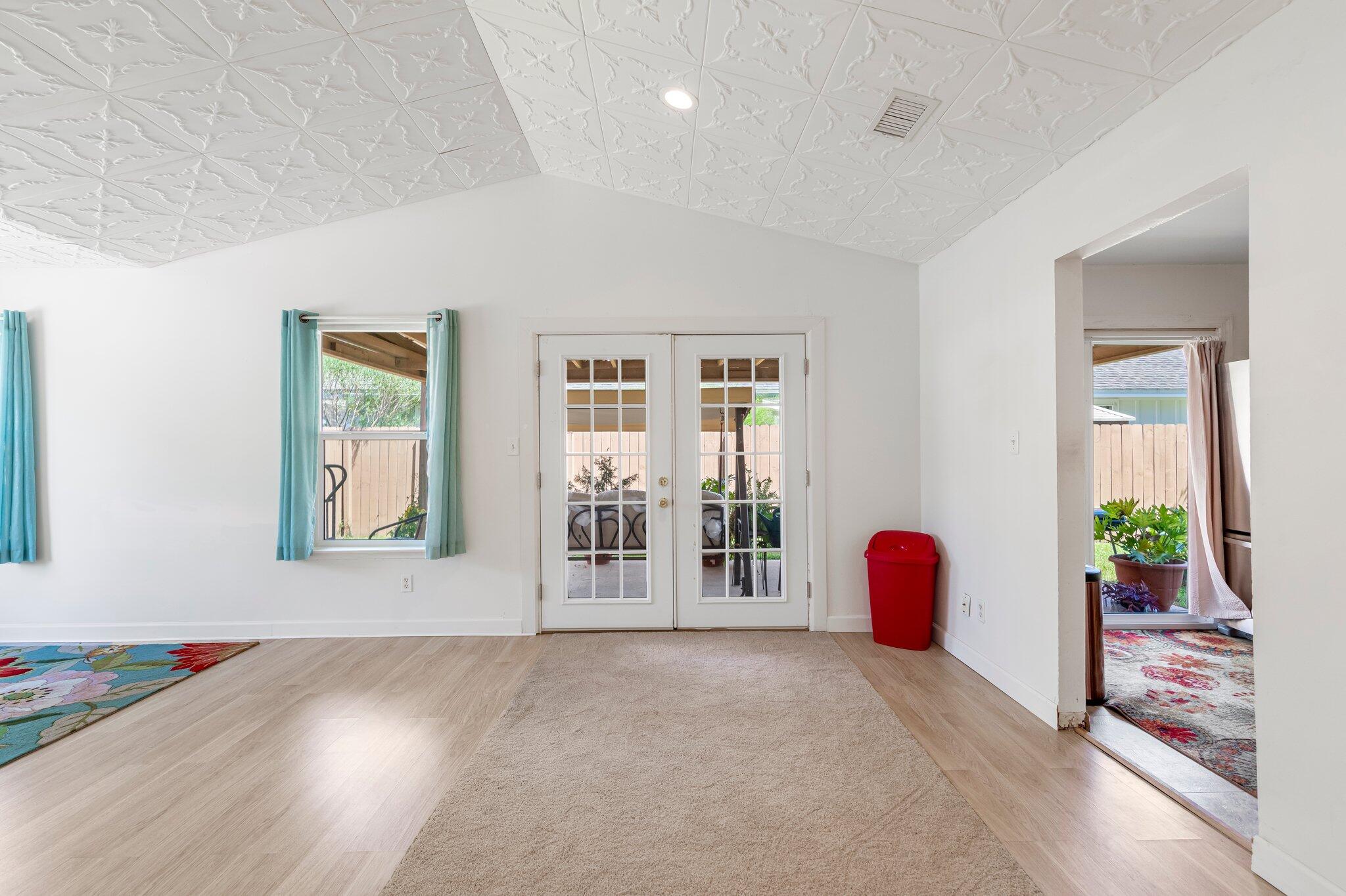 HIDDEN TRAILS PH 1 - Residential