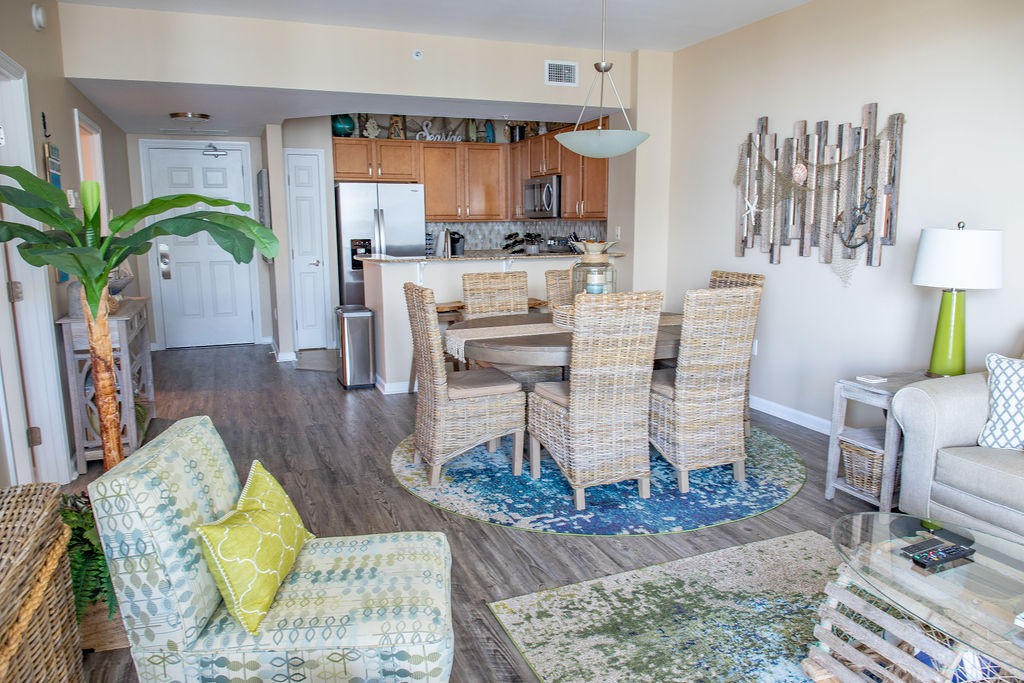 THE PALMS OF DESTIN - Residential