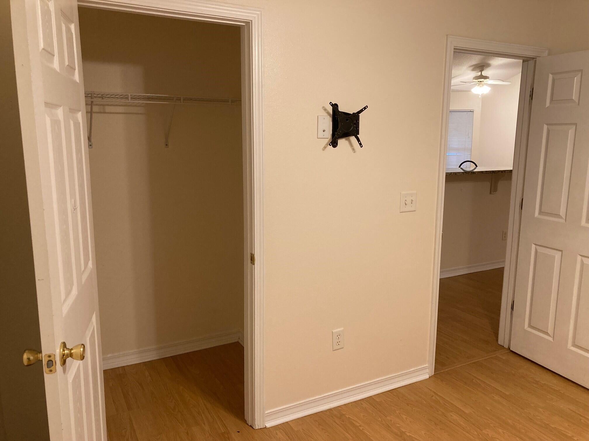 ADAMS POWELL S/D LOT 19 BLK E - Residential Lease