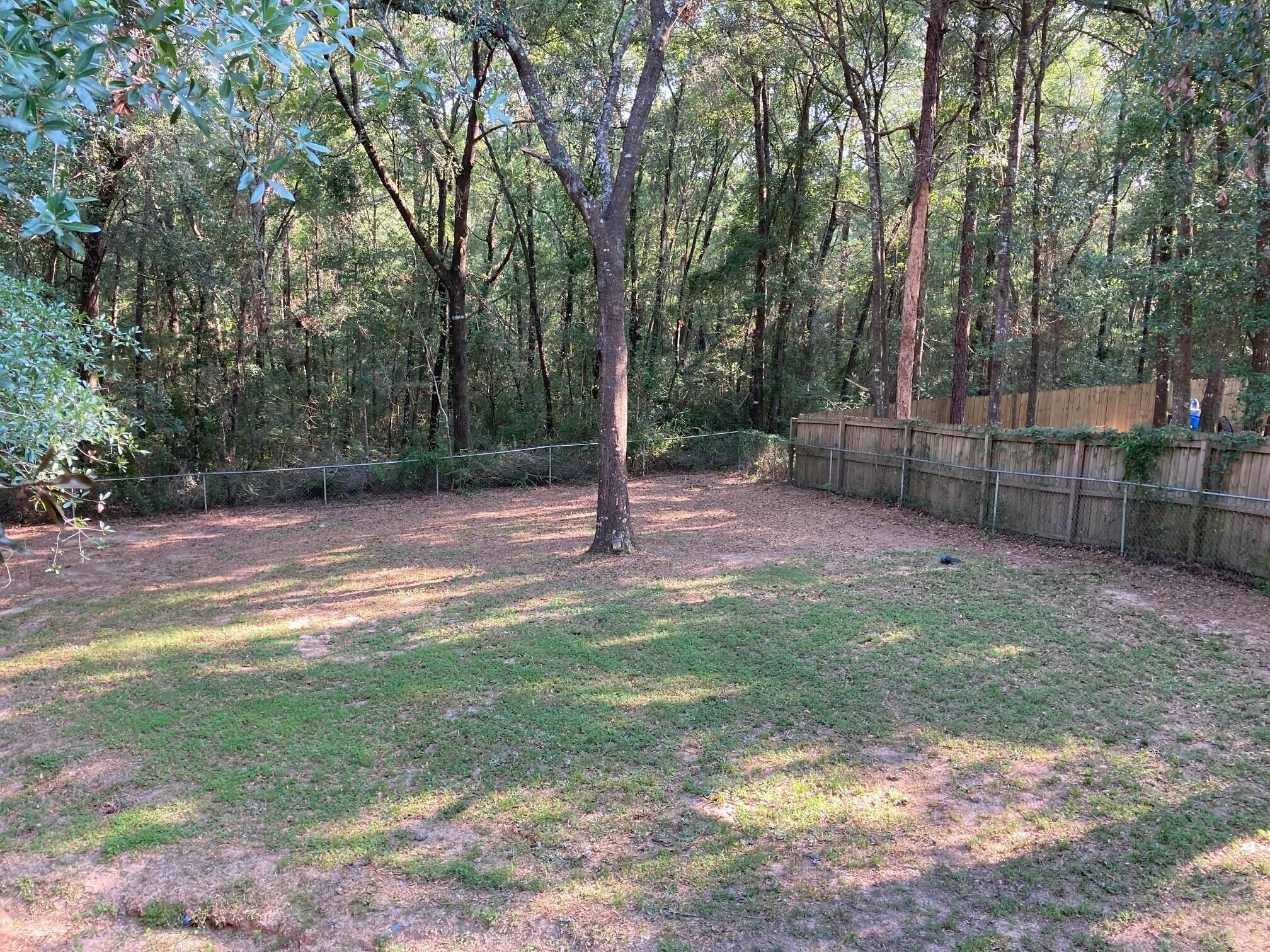 ADAMS POWELL S/D LOT 19 BLK E - Residential Lease