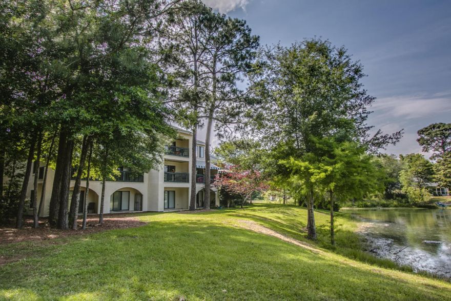 Spacious 2 bedroom 2 bath plus loft condo in desirable Bluewater Bay, next to the tennis center. Two decks overlooking lake , stackable washer and dryer - Kitchen has just been remodeled.
Call today, won't last long