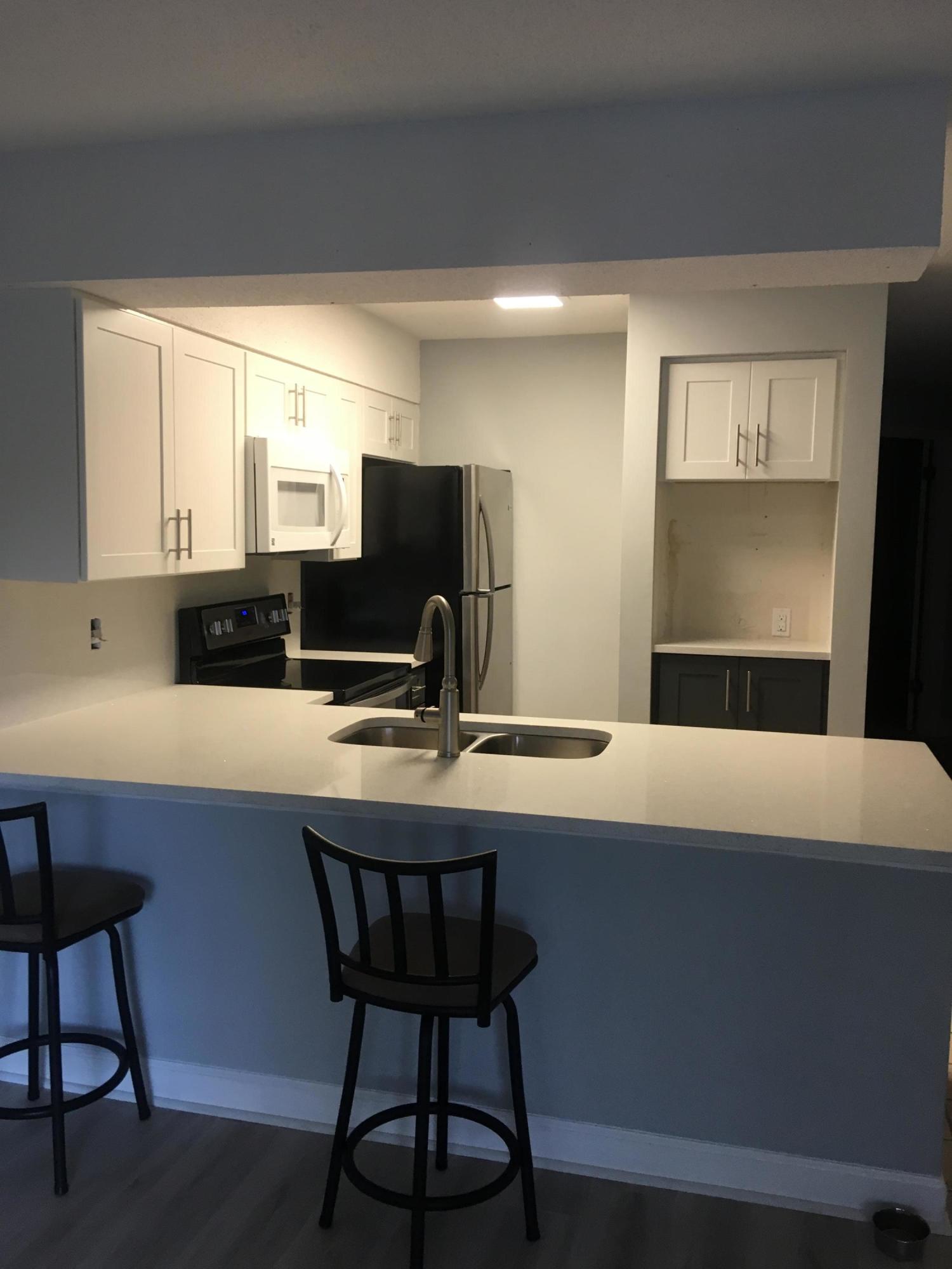 LAKESIDE CONDO AT BLUEWATER BAY - Residential Lease