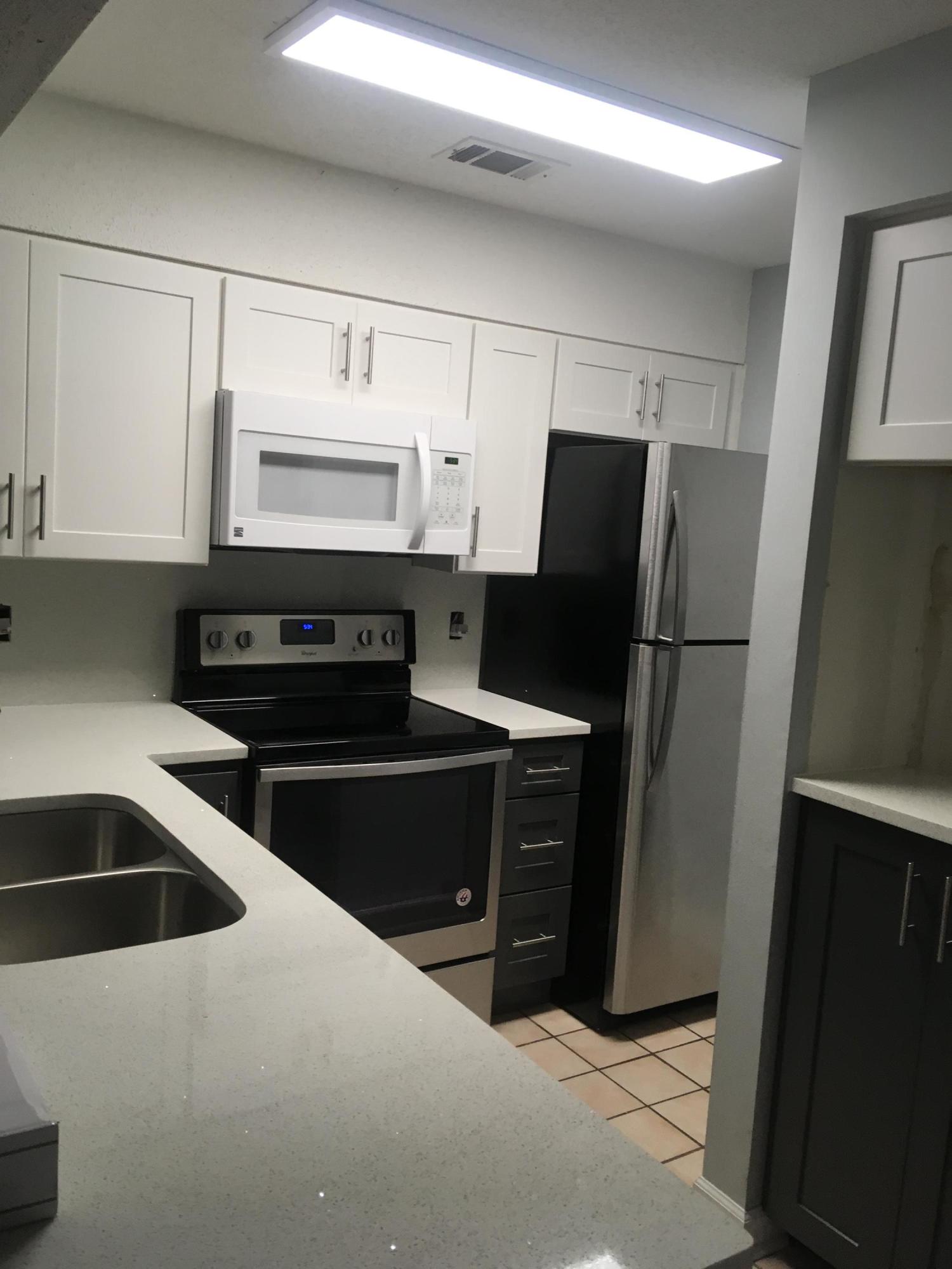 LAKESIDE CONDO AT BLUEWATER BAY - Residential Lease