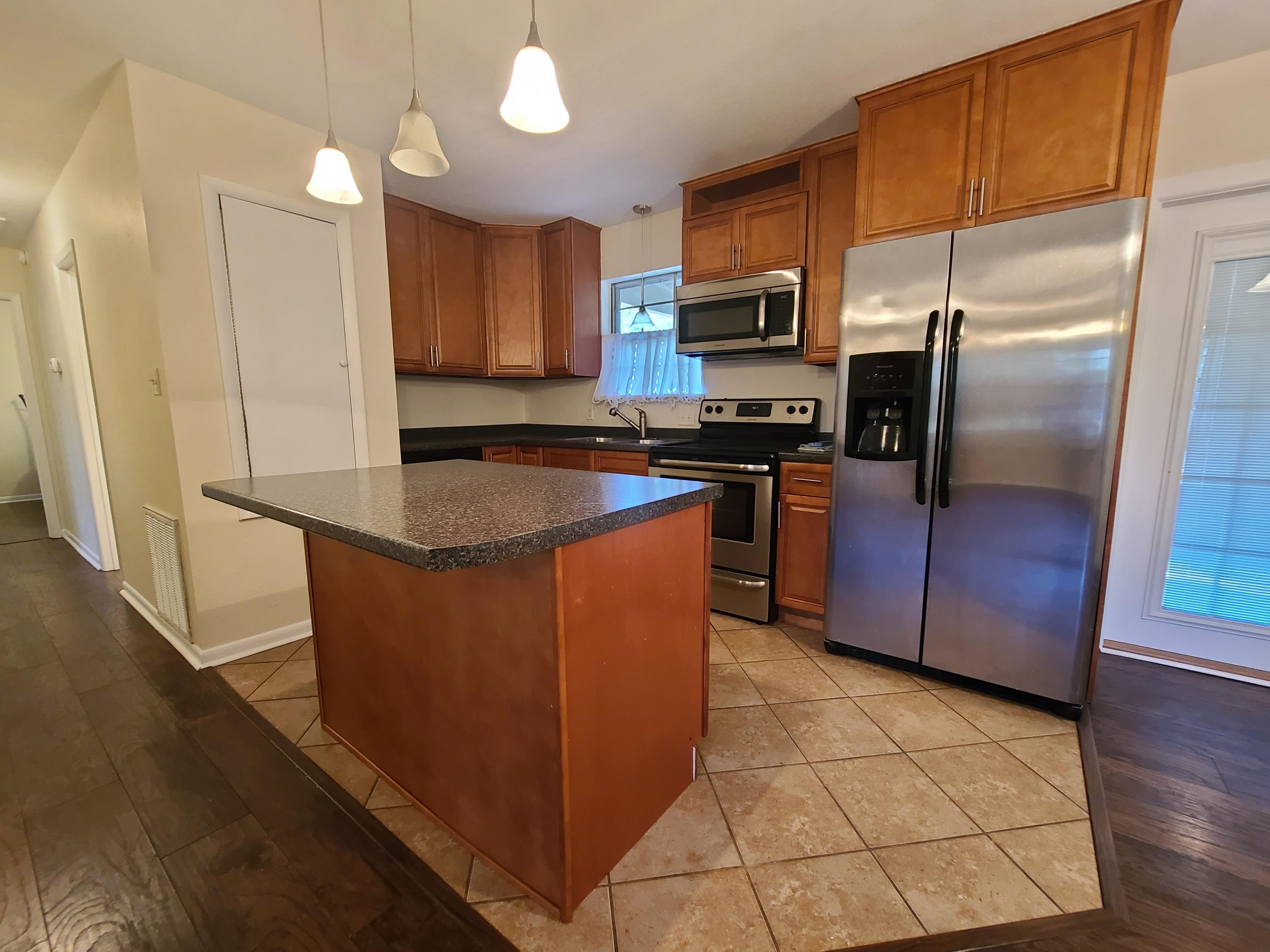 ADAMS POWELL EAST - Residential