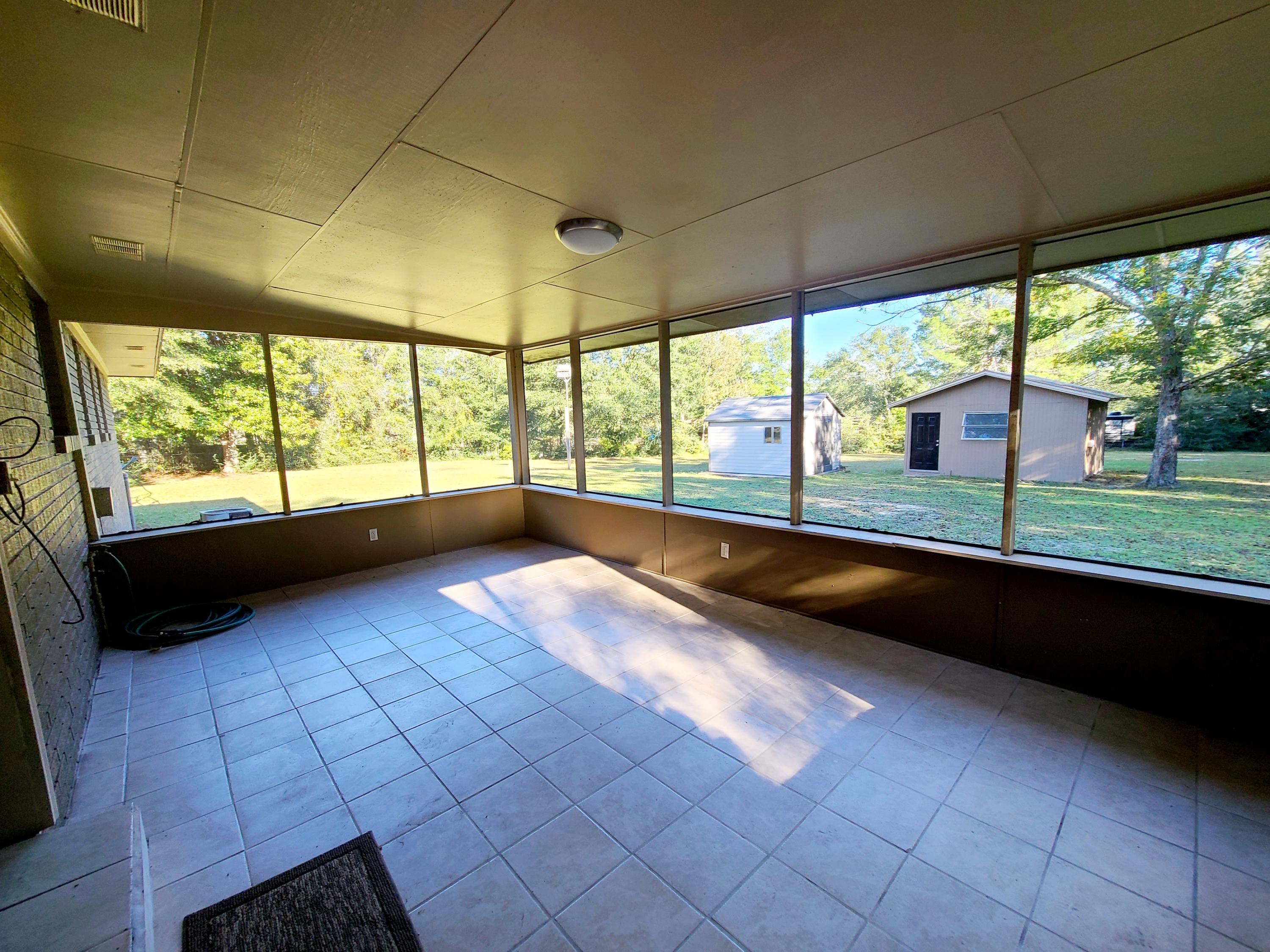 ADAMS POWELL EAST - Residential