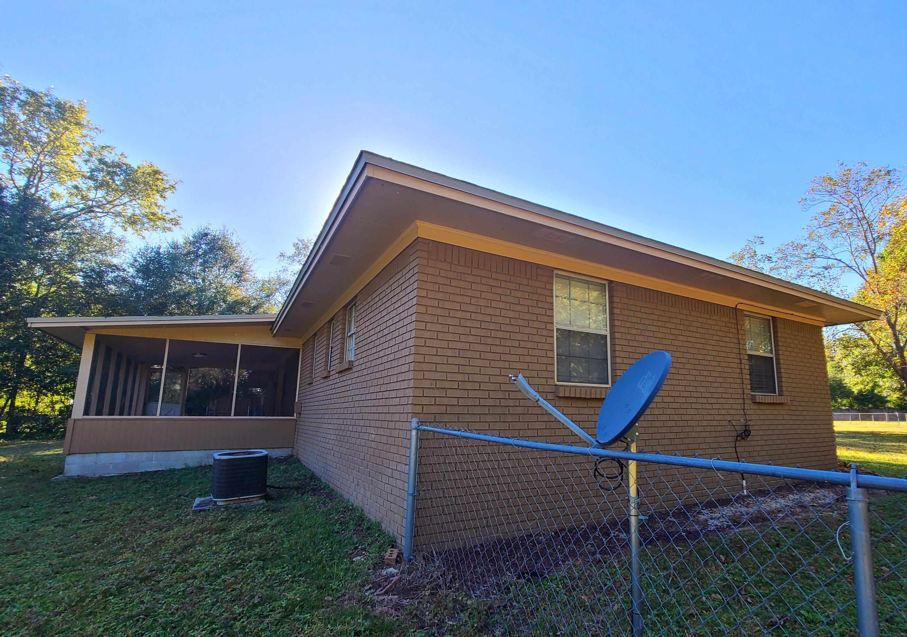 ADAMS POWELL EAST - Residential