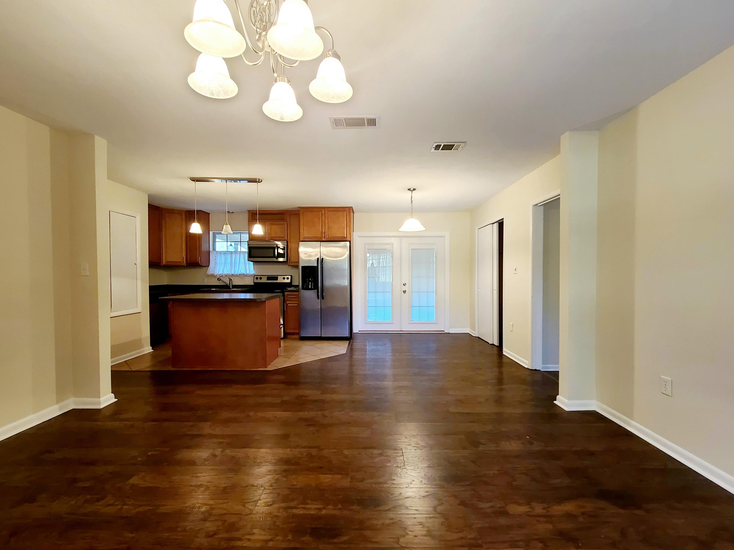 ADAMS POWELL EAST - Residential