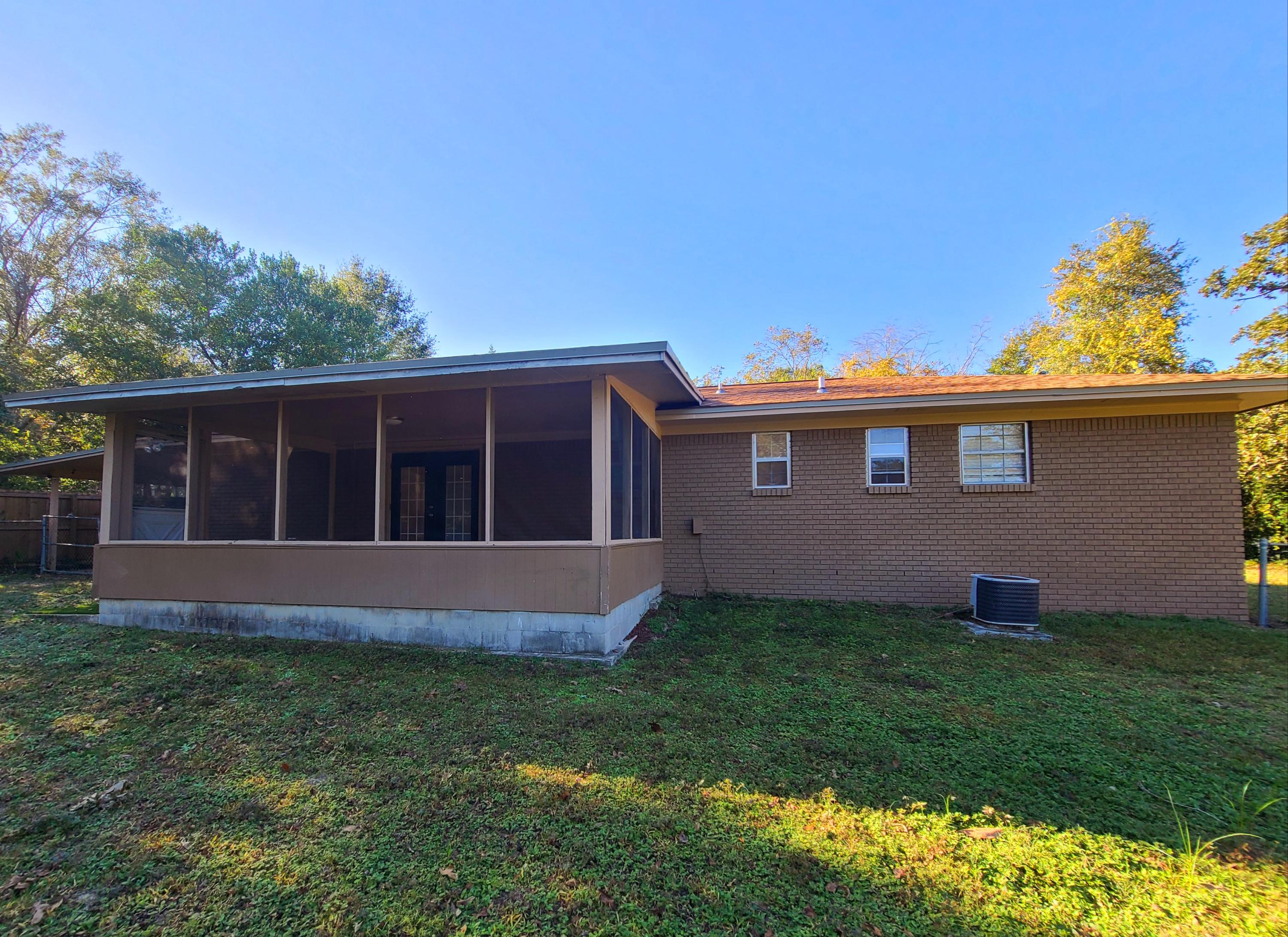 ADAMS POWELL EAST - Residential