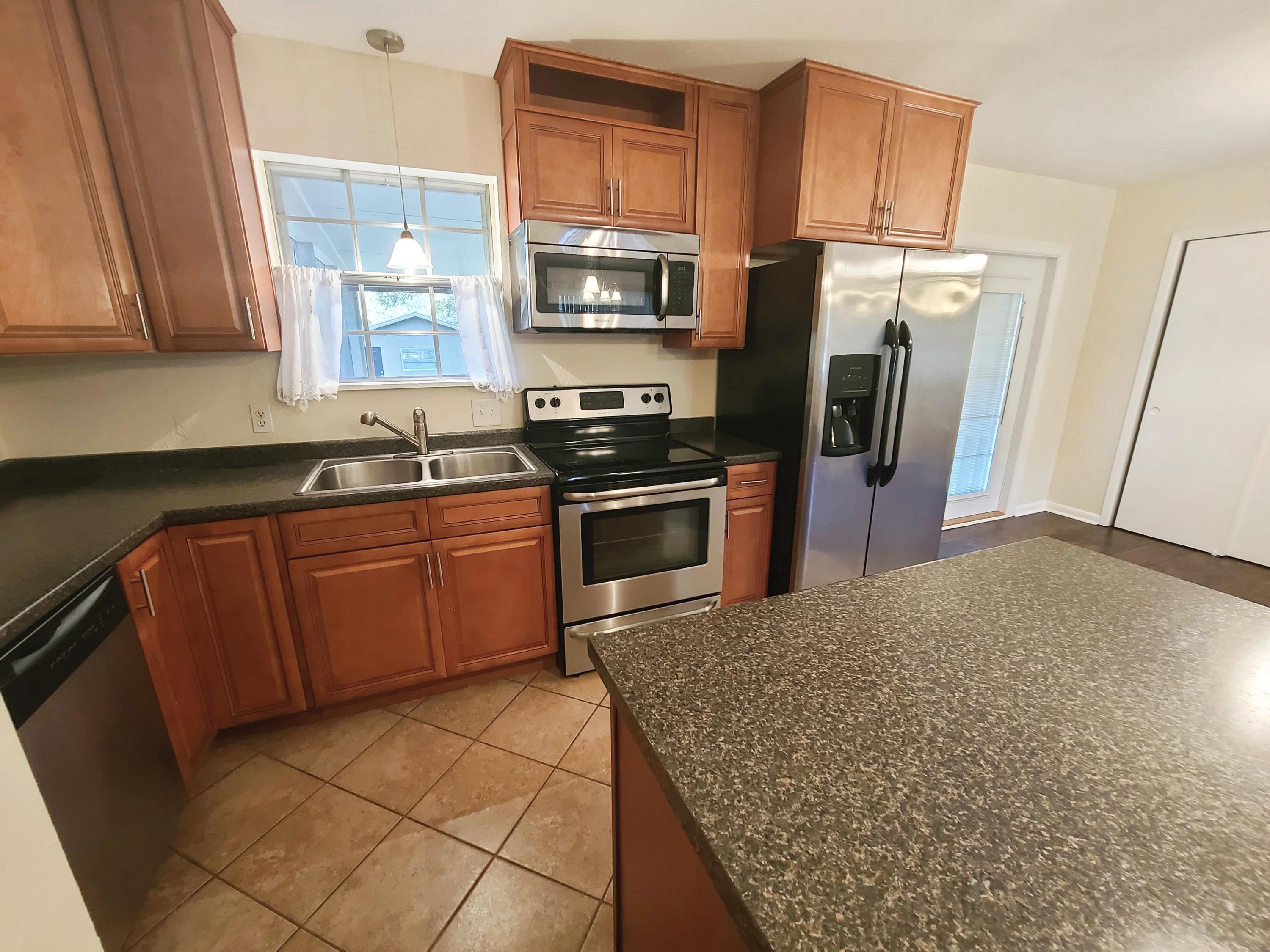 ADAMS POWELL EAST - Residential