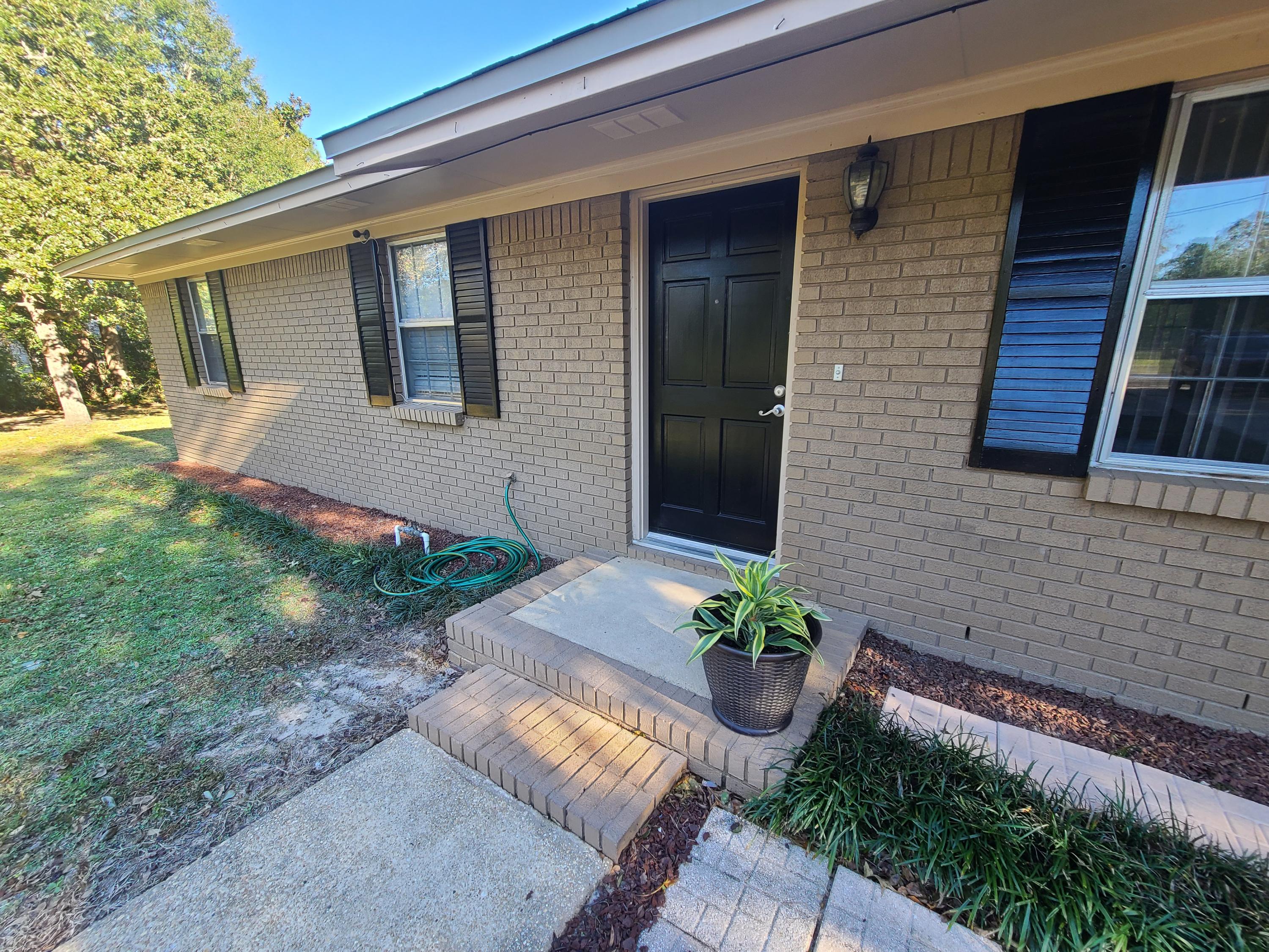 ADAMS POWELL EAST - Residential