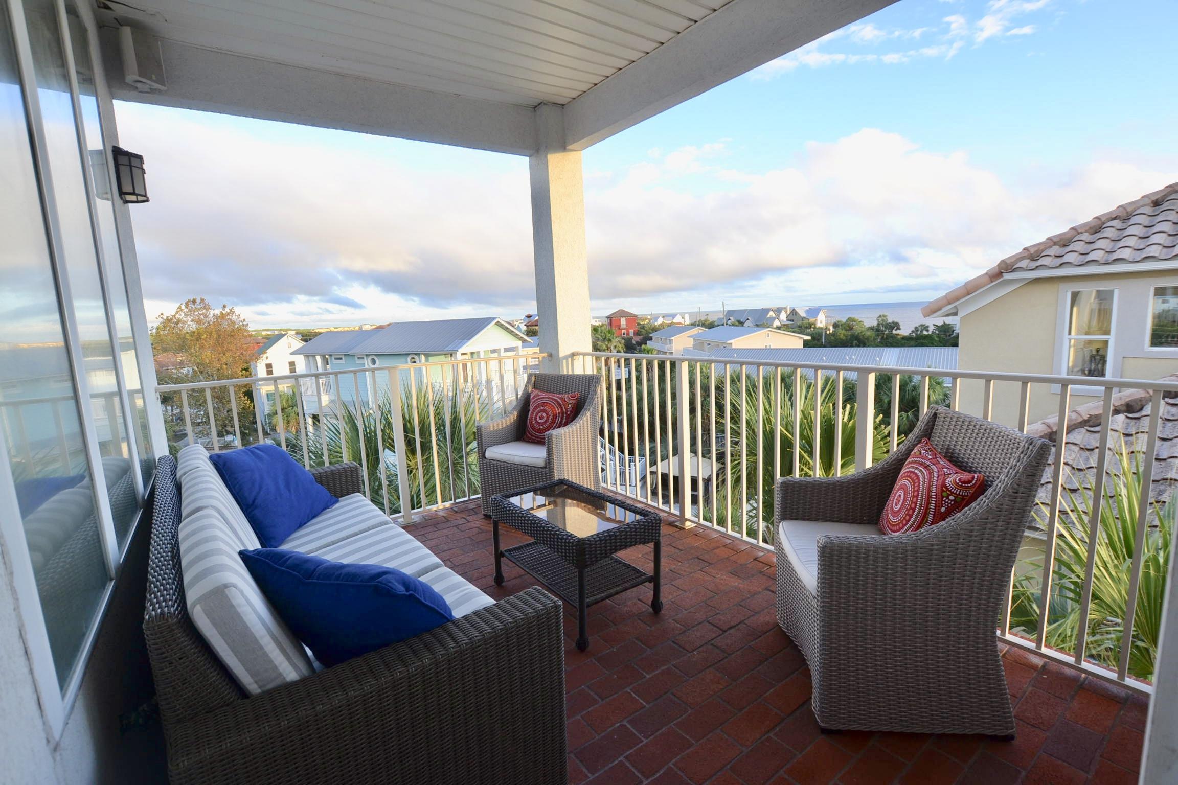 GRANDE BEACH PH 2 - Residential