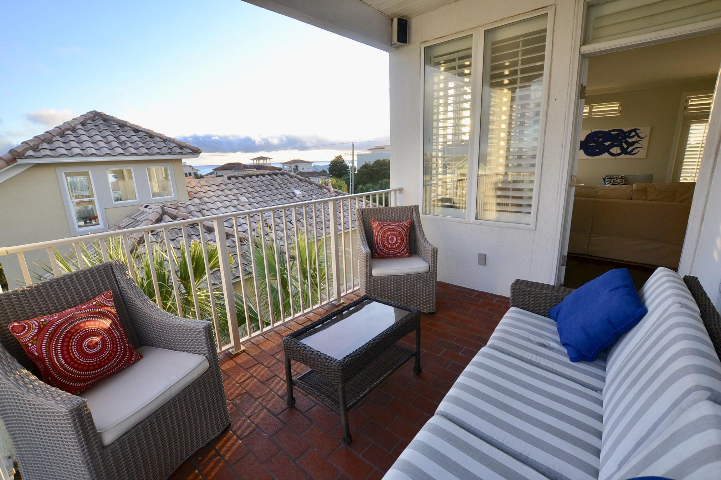 GRANDE BEACH PH 2 - Residential