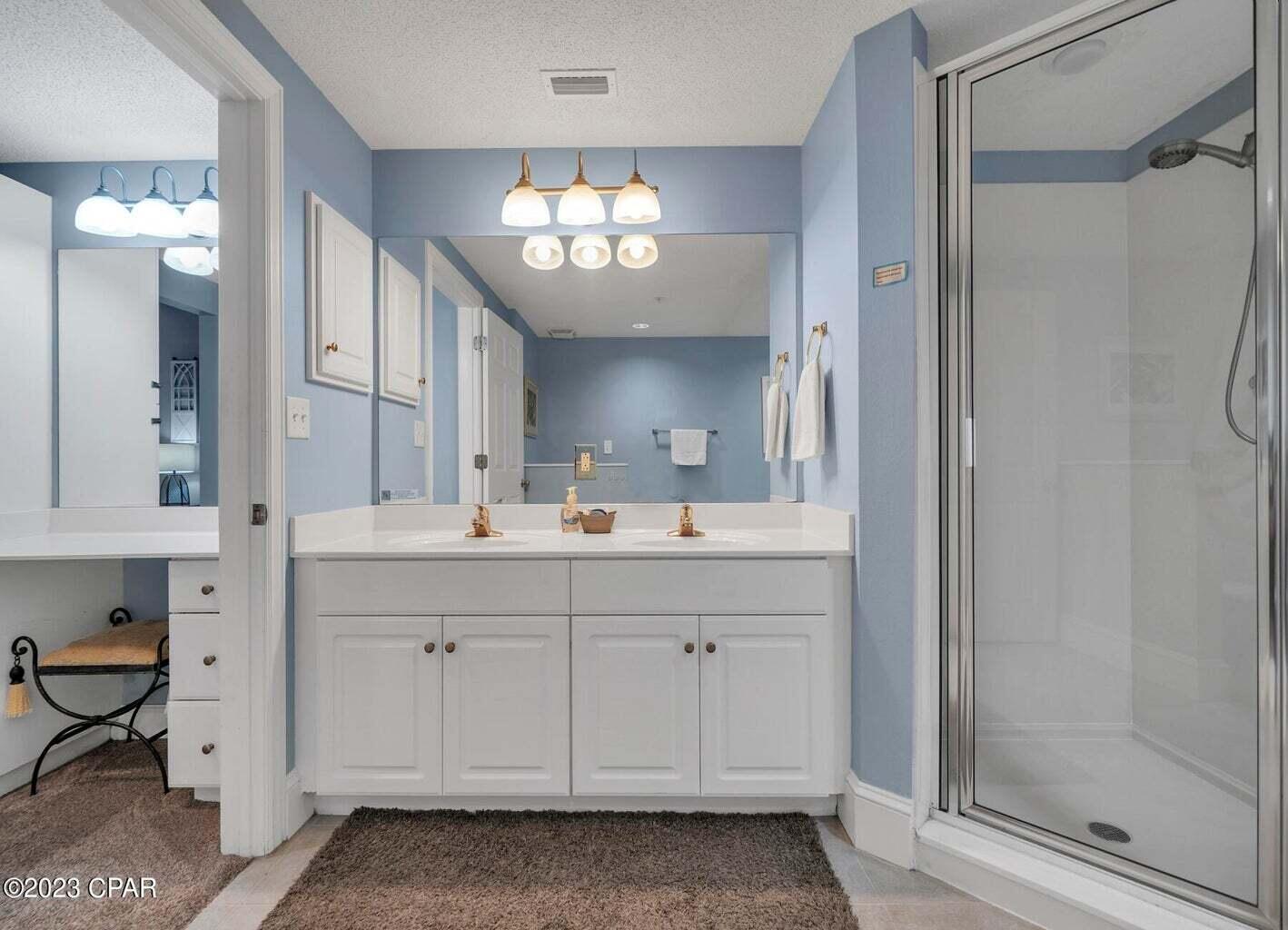 MAJESTIC BEACH TOWERS II - Residential