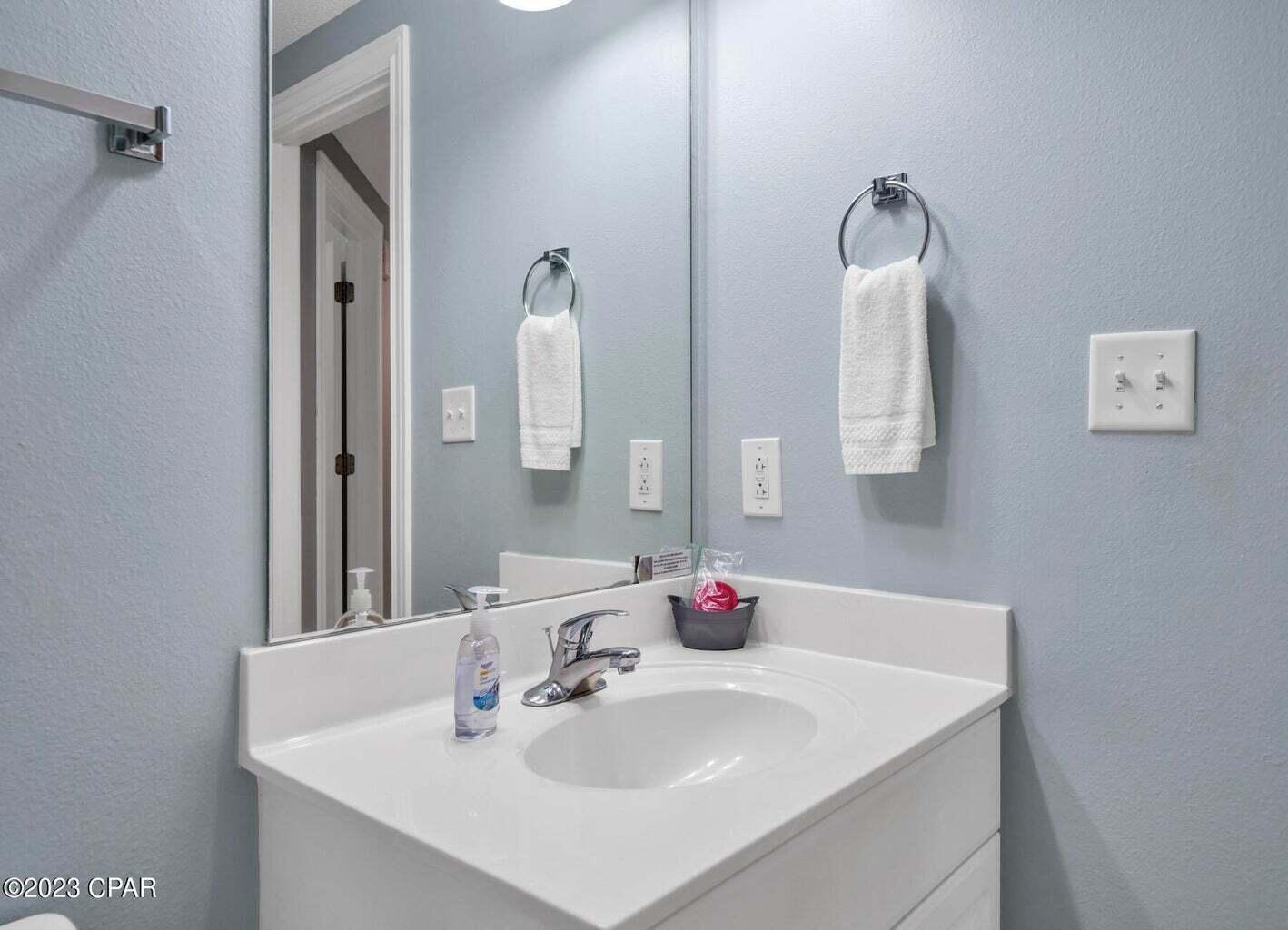 MAJESTIC BEACH TOWERS II - Residential