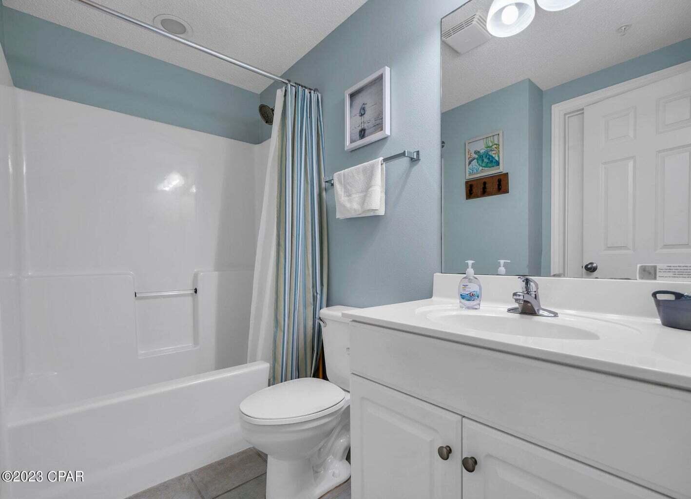 MAJESTIC BEACH TOWERS II - Residential