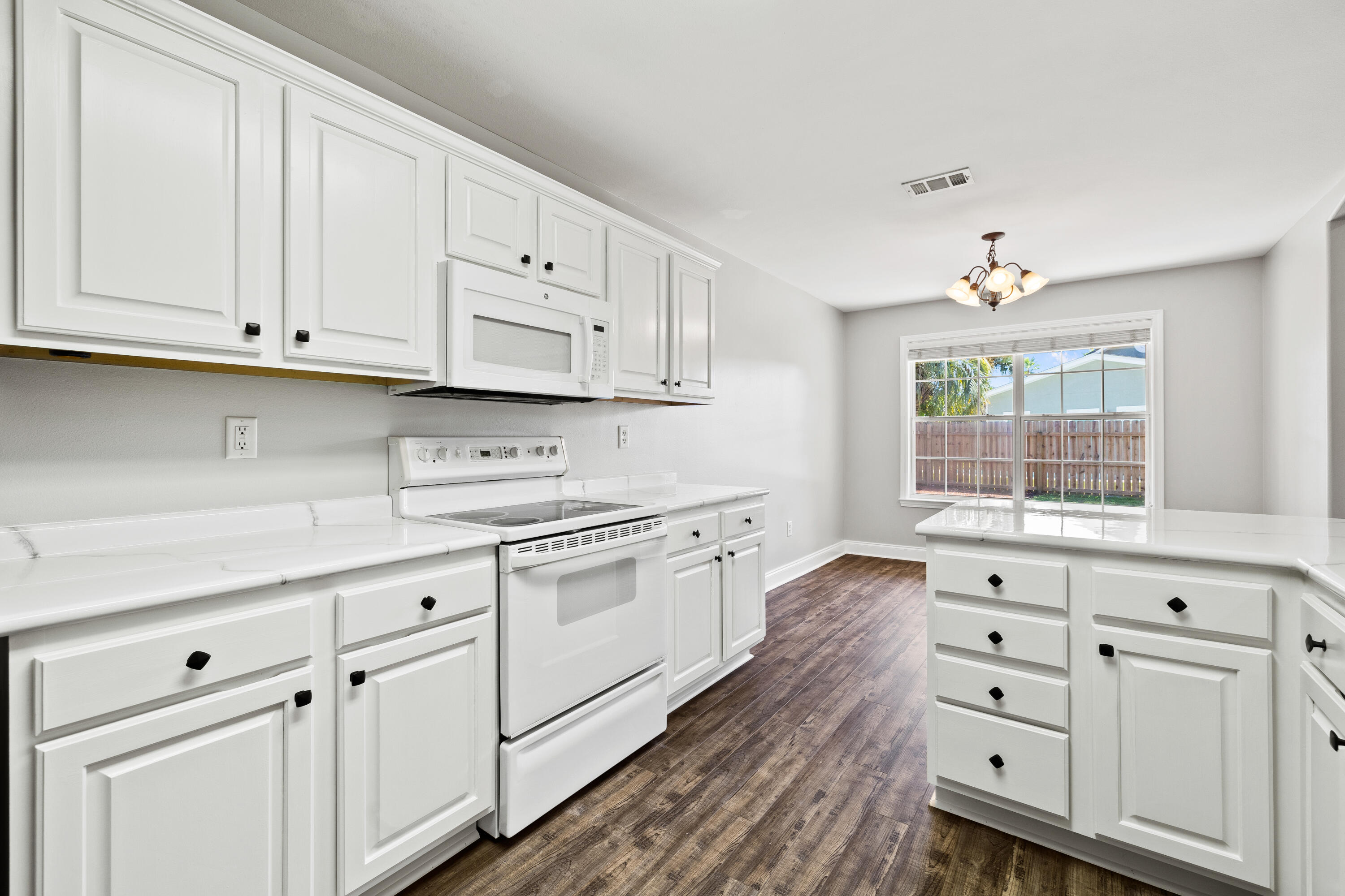 HOLIDAY SHORES ESTATES - Residential