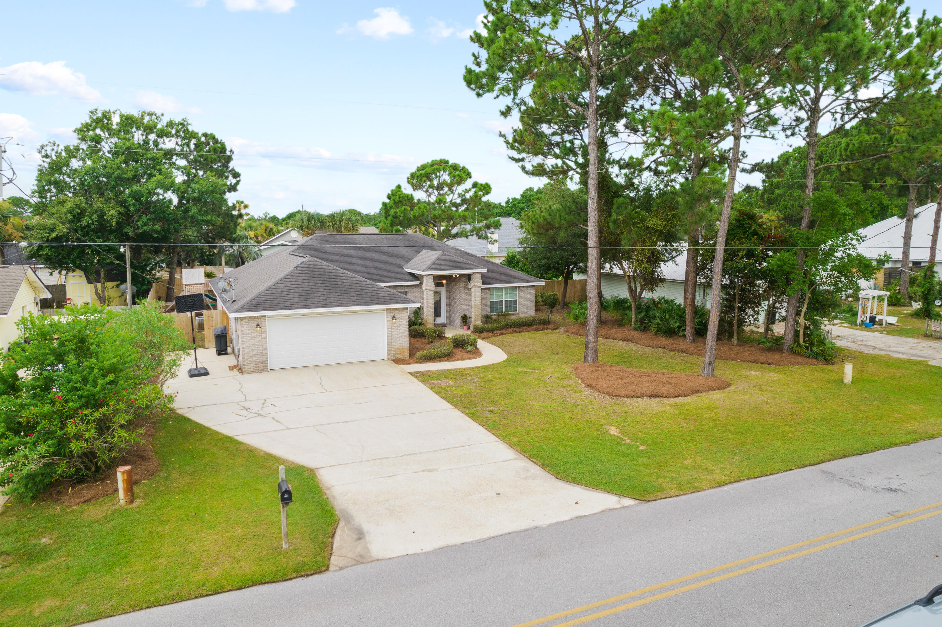 HOLIDAY SHORES ESTATES - Residential