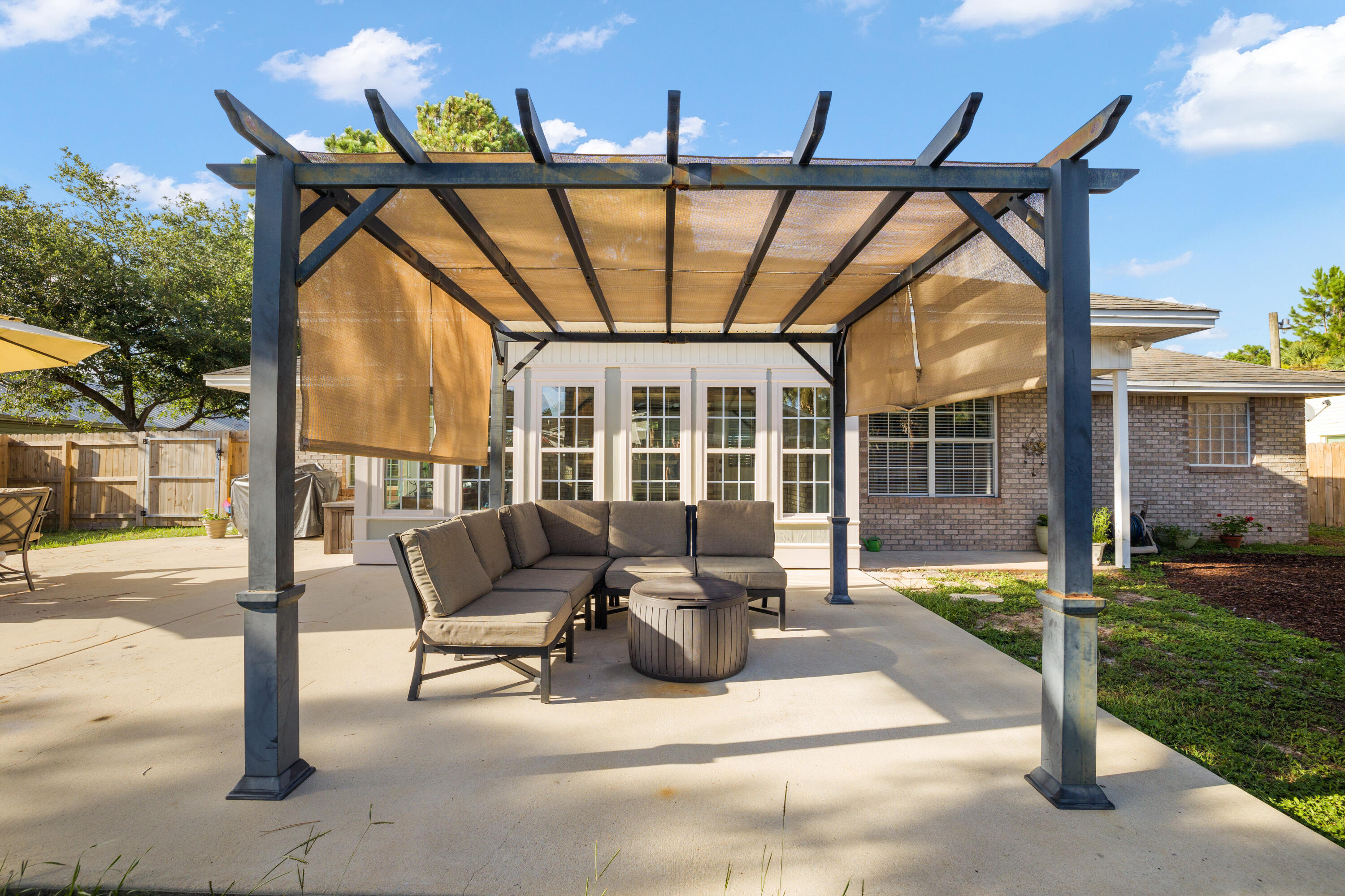 HOLIDAY SHORES ESTATES - Residential