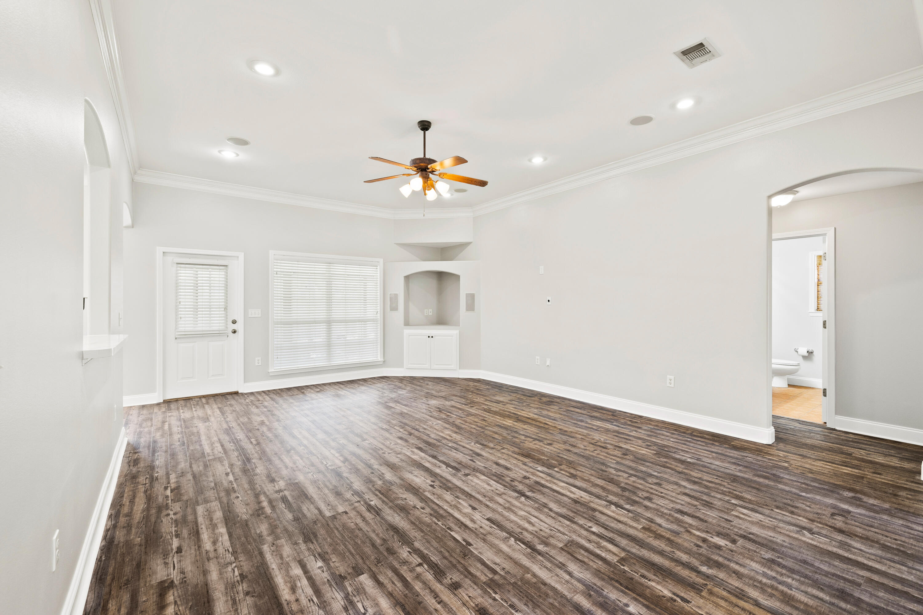 HOLIDAY SHORES ESTATES - Residential