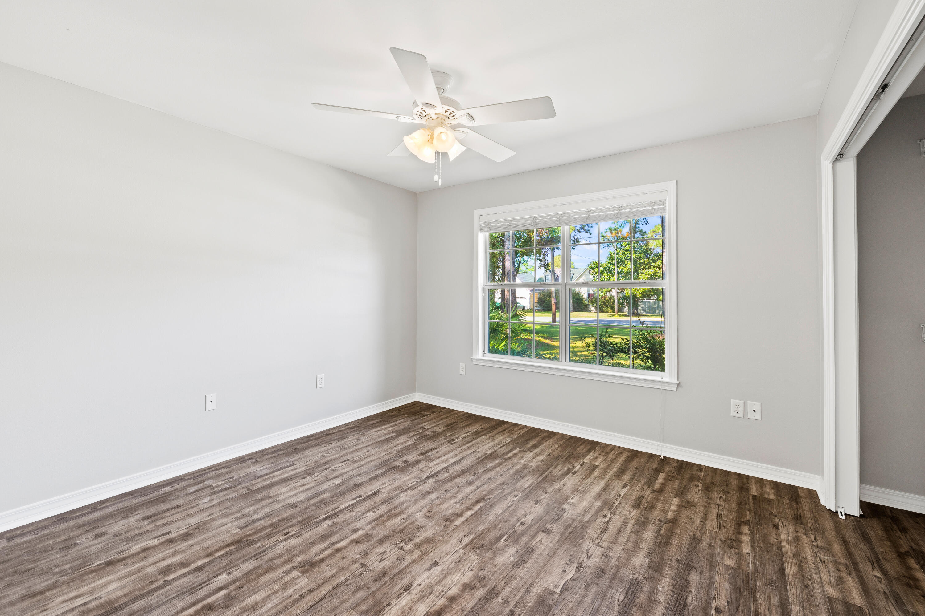 HOLIDAY SHORES ESTATES - Residential
