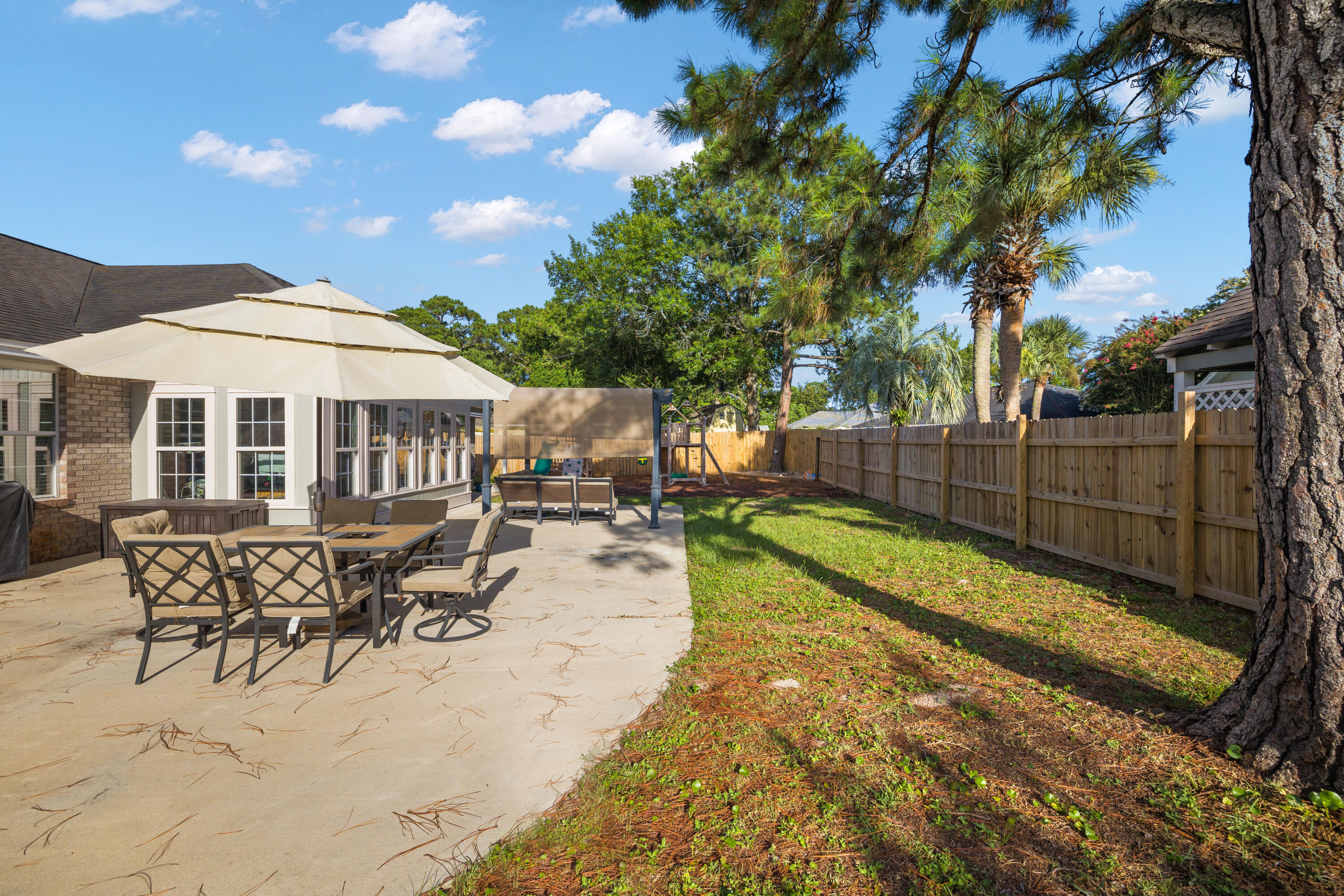 HOLIDAY SHORES ESTATES - Residential