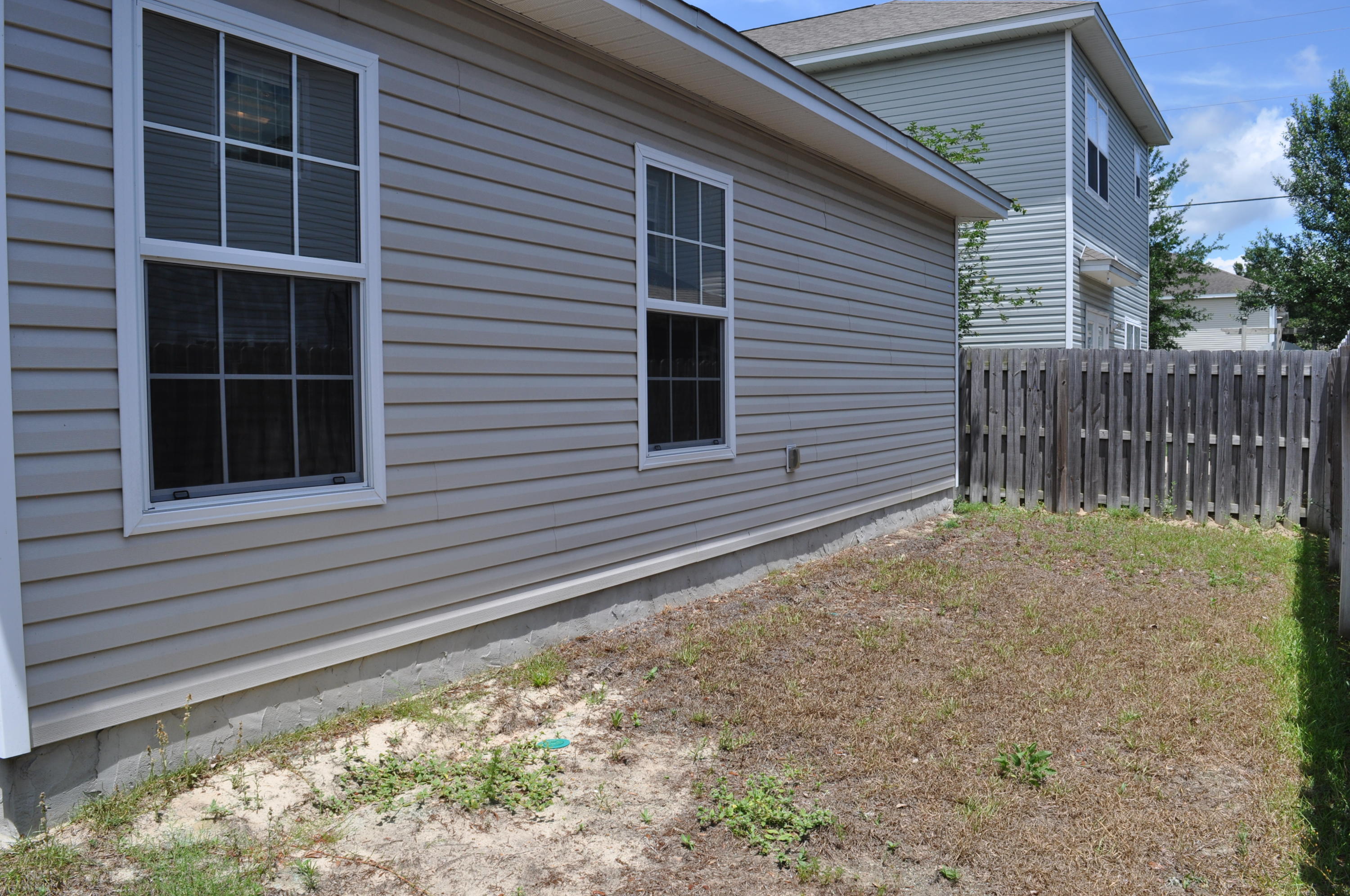 Redwood Village - Residential Lease