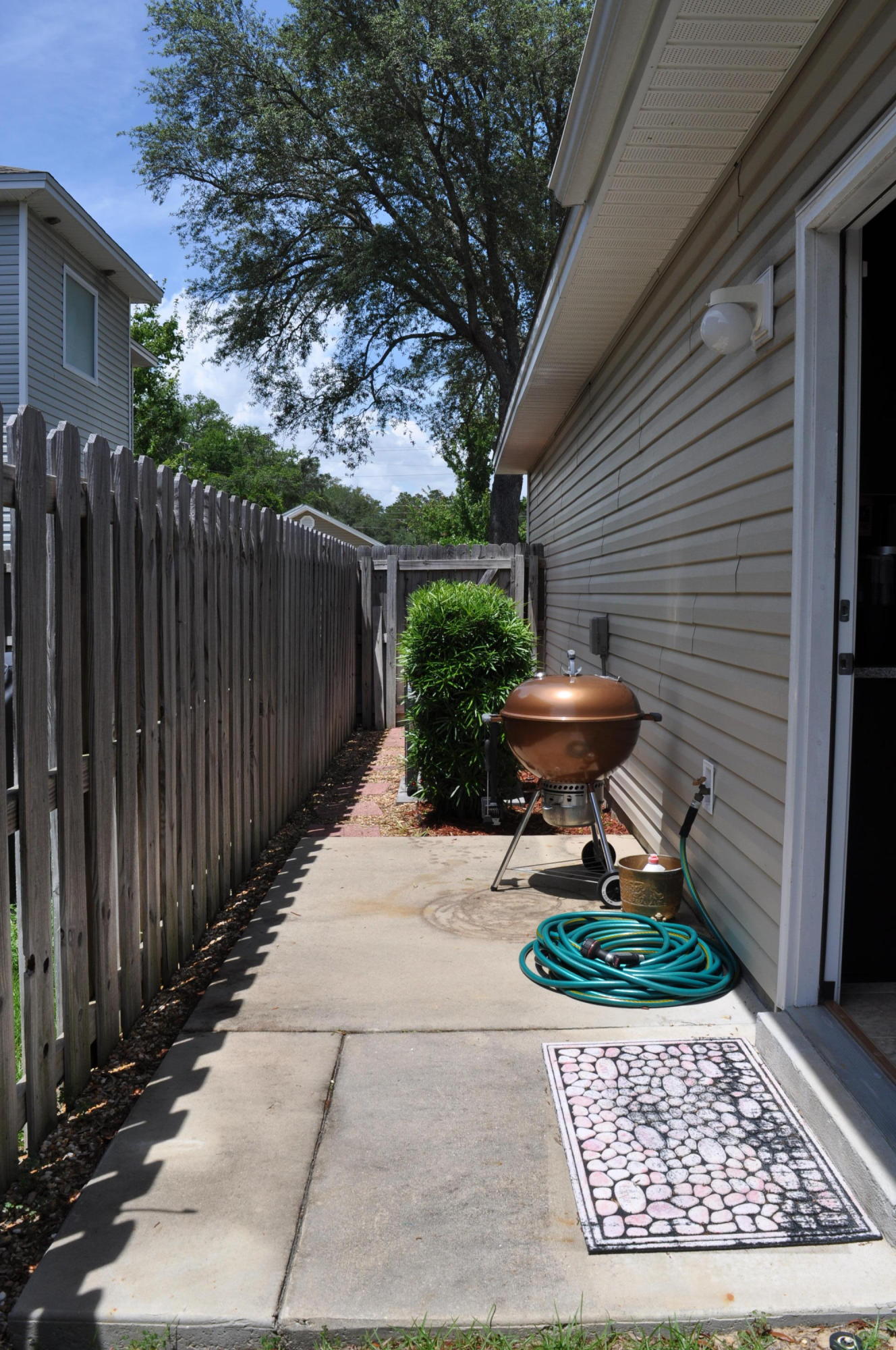 Redwood Village - Residential Lease