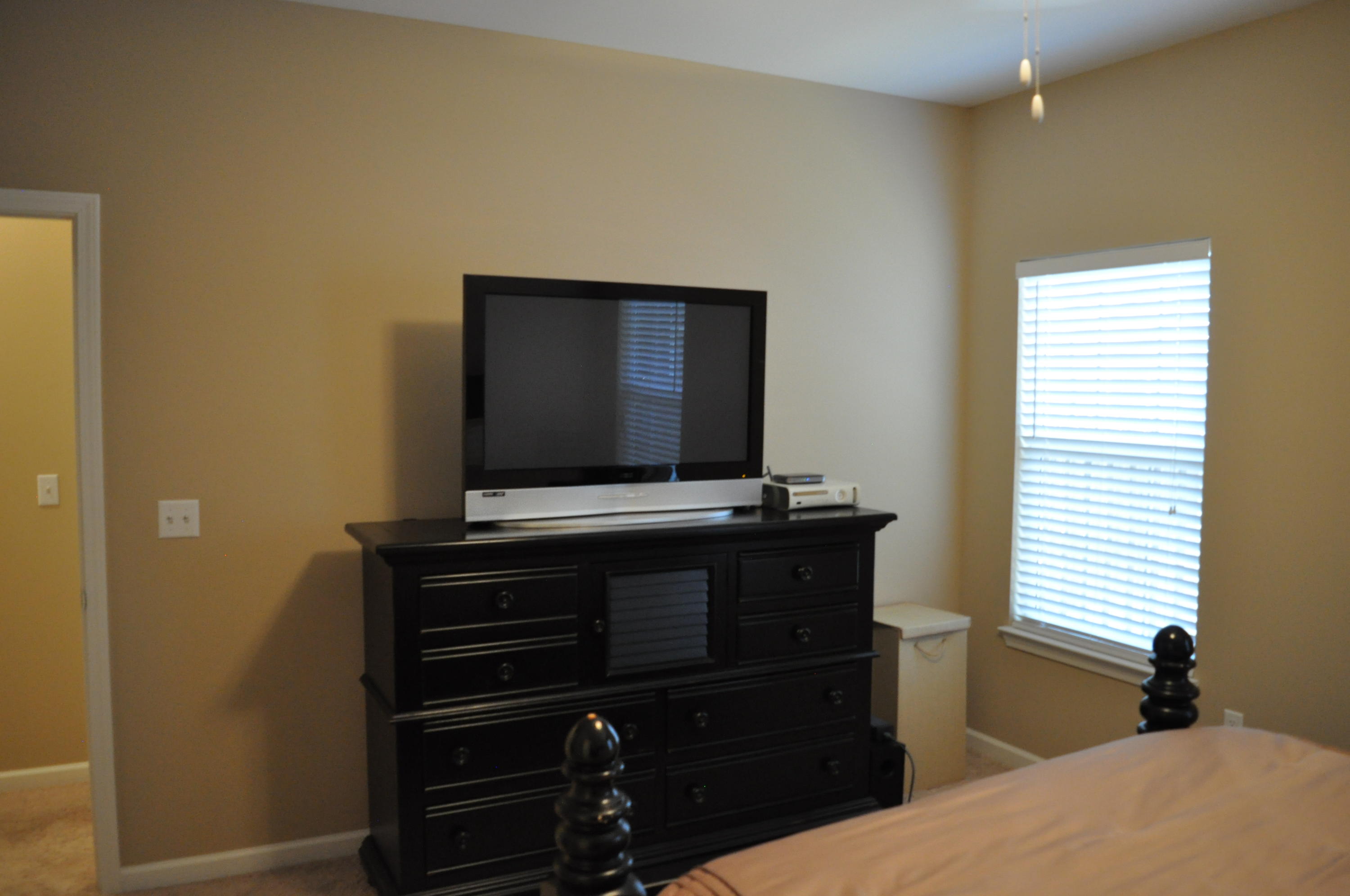 Redwood Village - Residential Lease