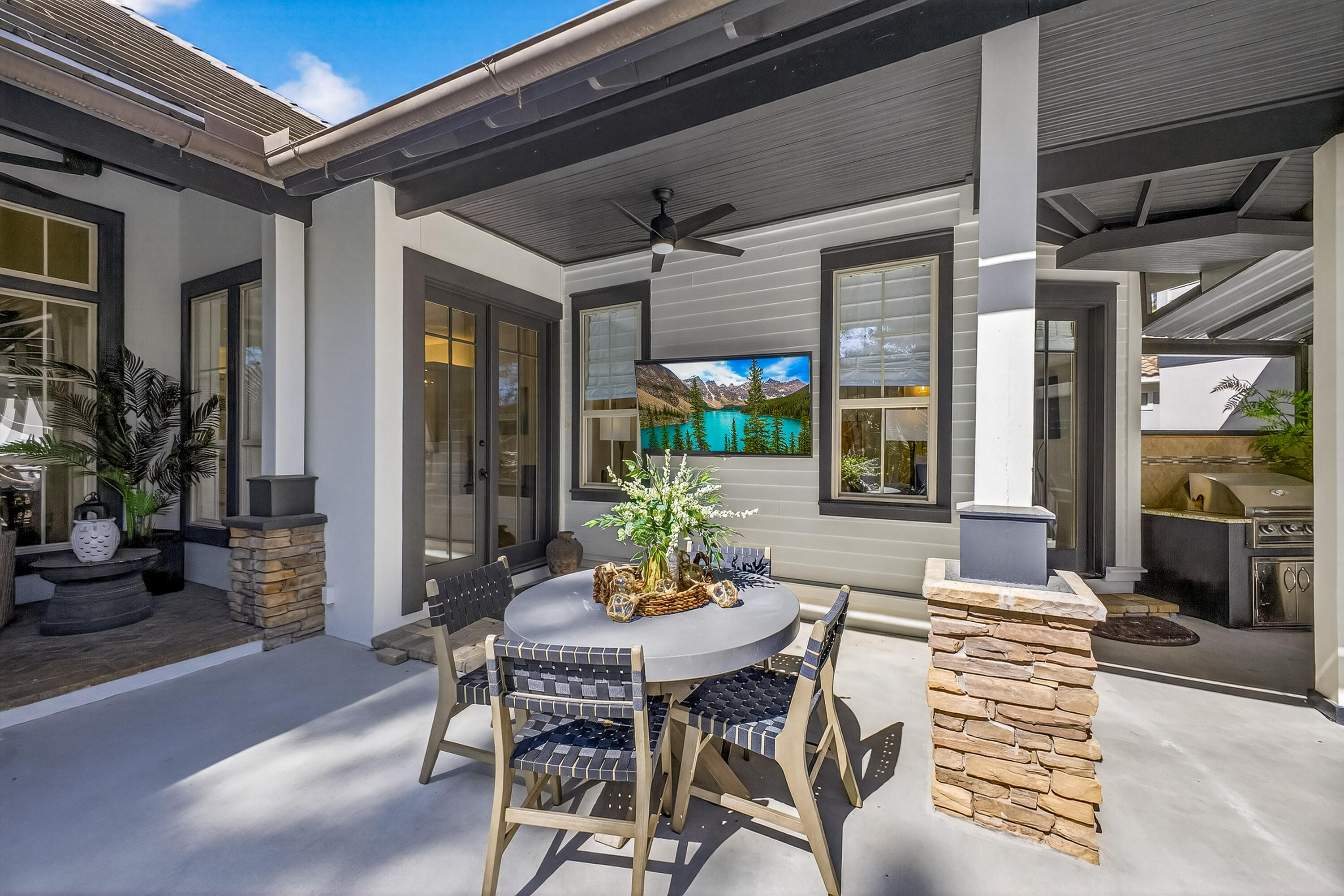 BURNT PINE - Residential