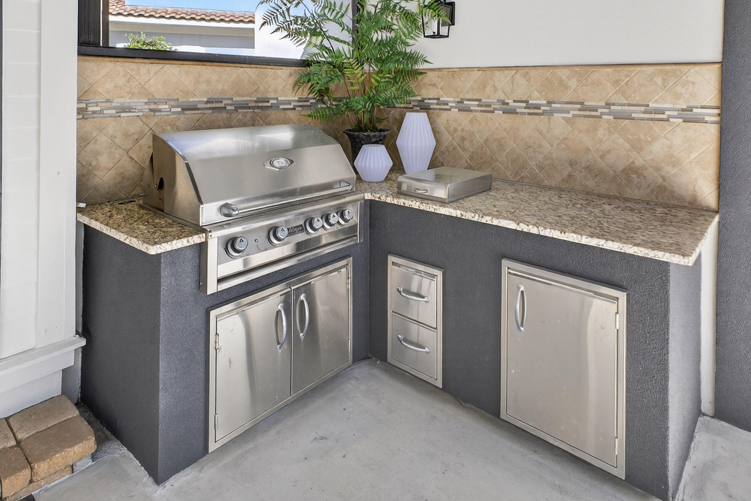 BURNT PINE - Residential