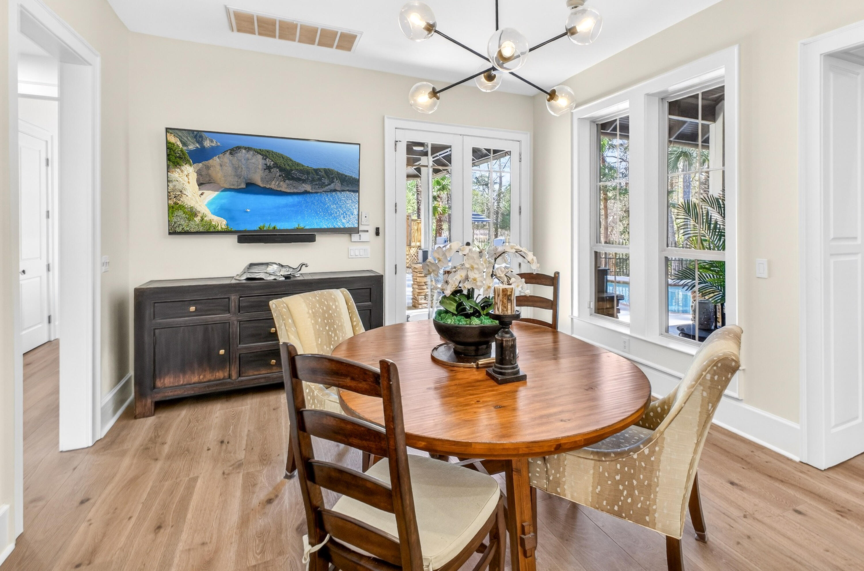 BURNT PINE - Residential