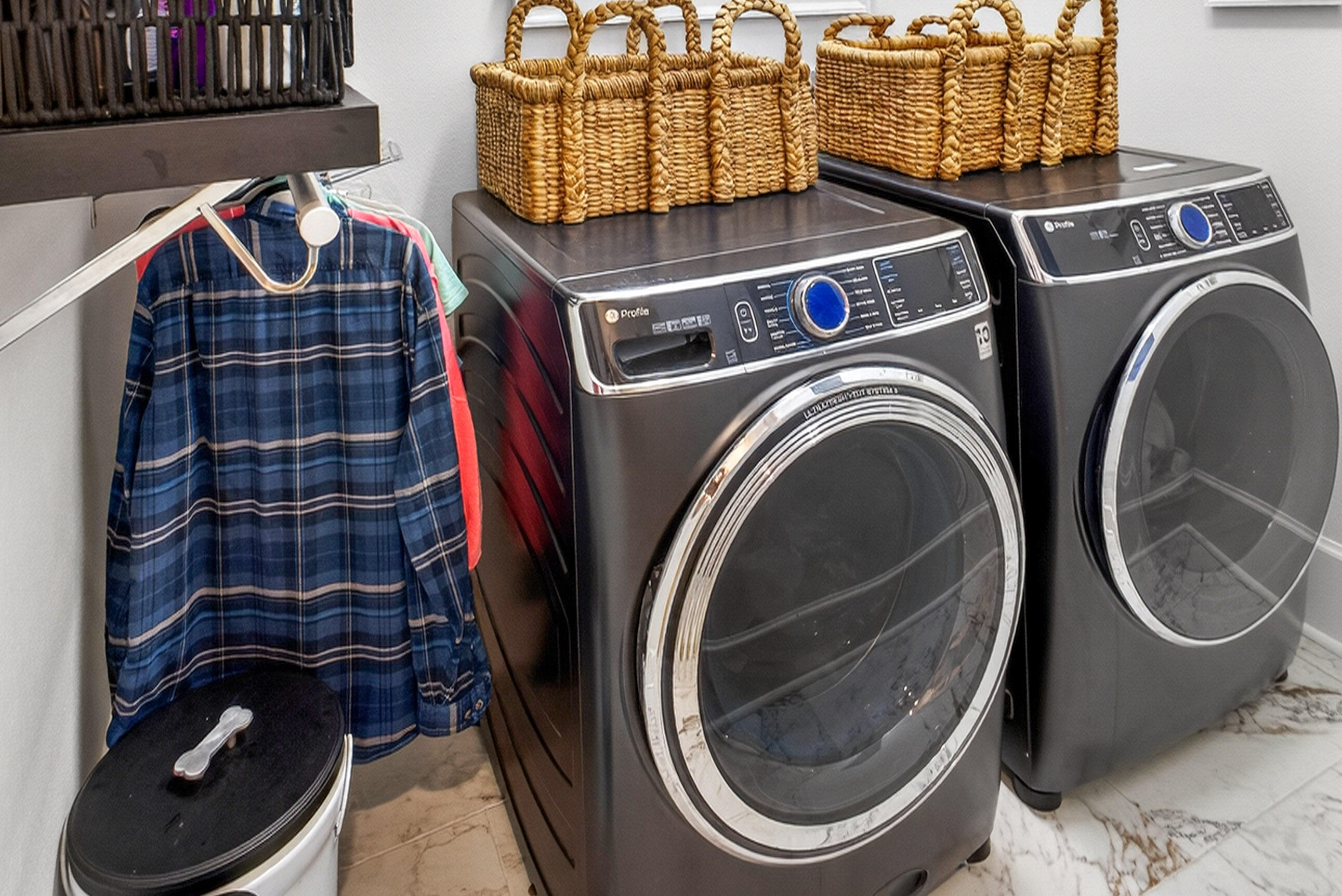 BURNT PINE - Residential