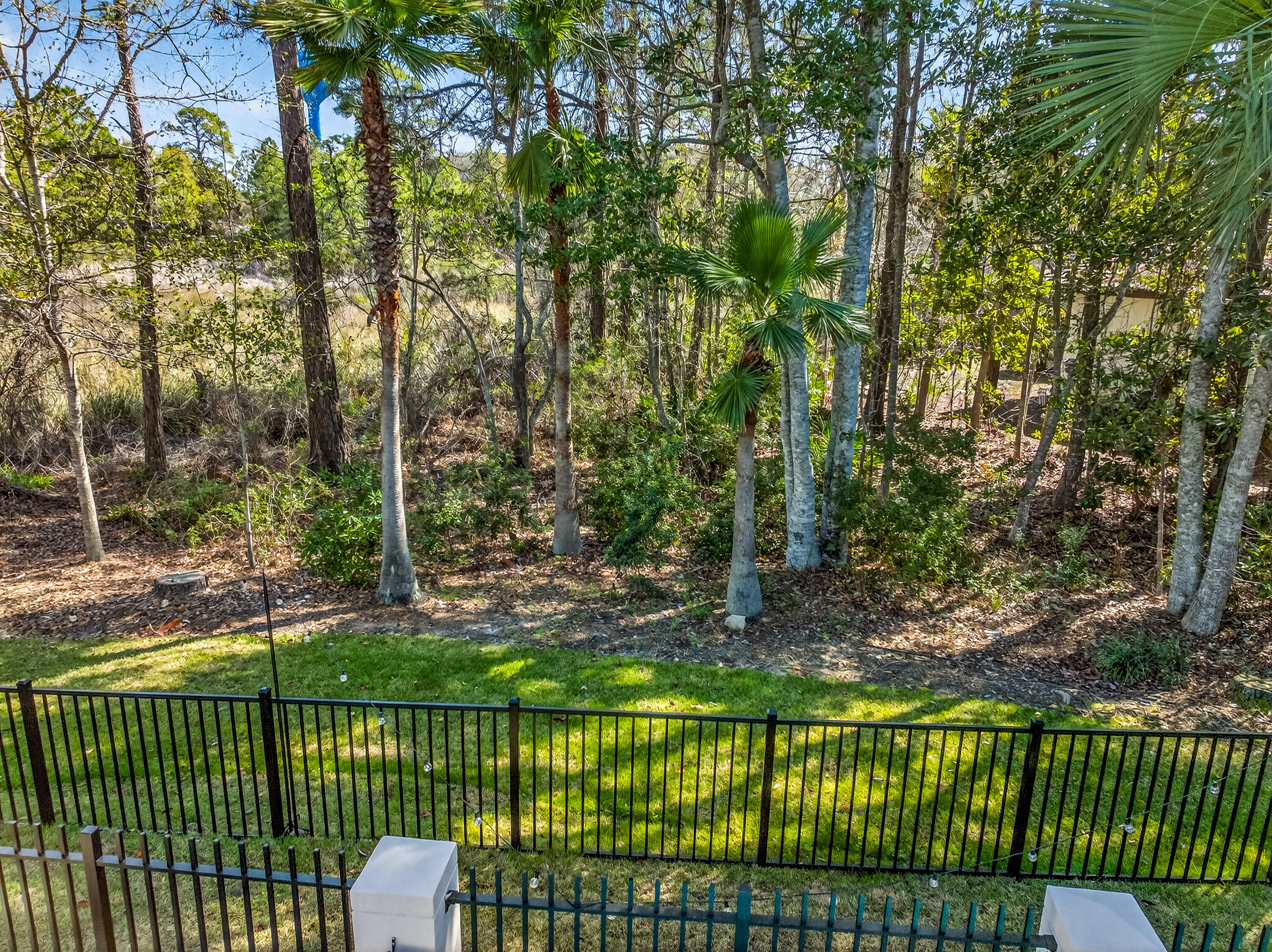 BURNT PINE - Residential