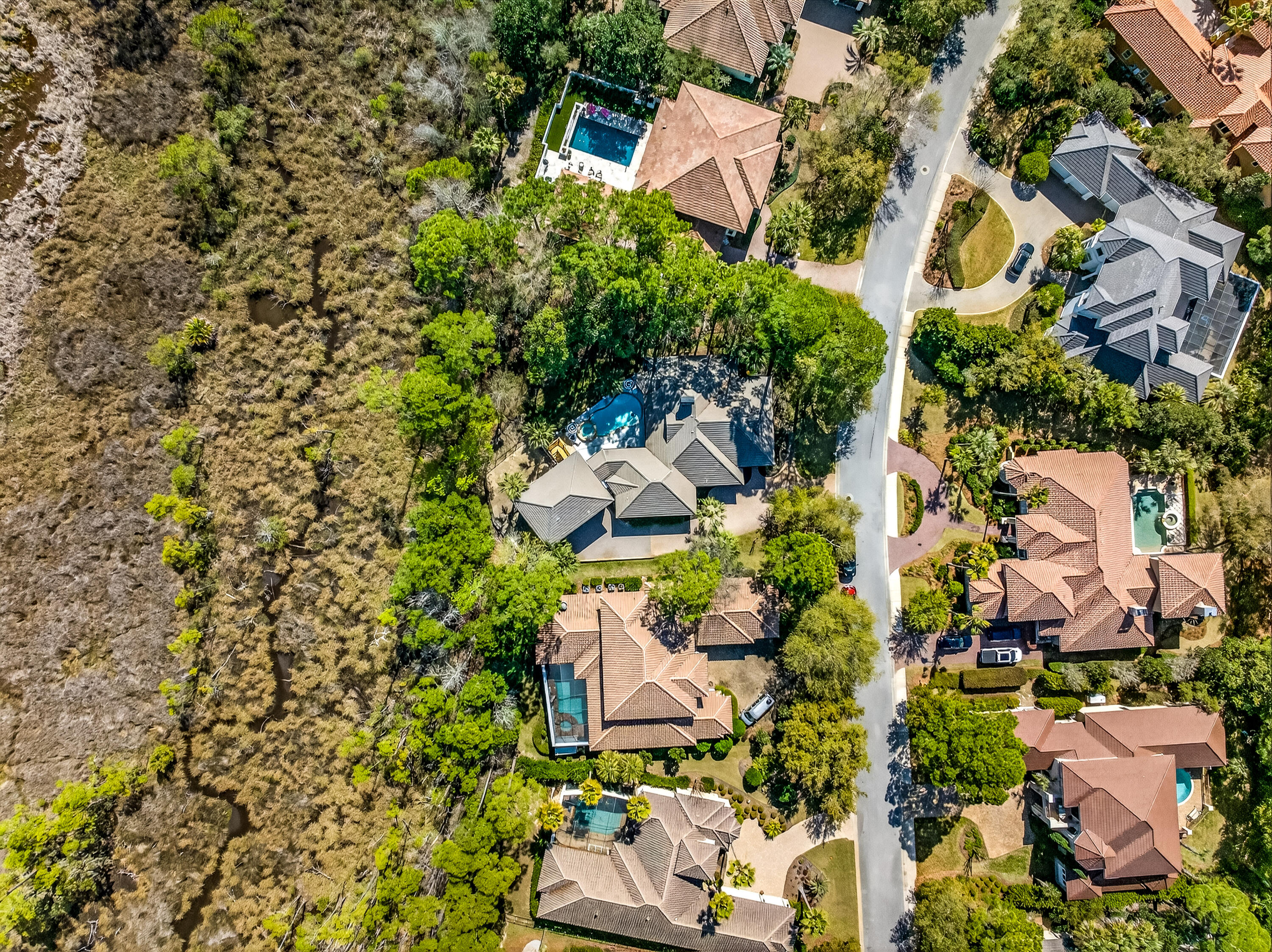 BURNT PINE - Residential