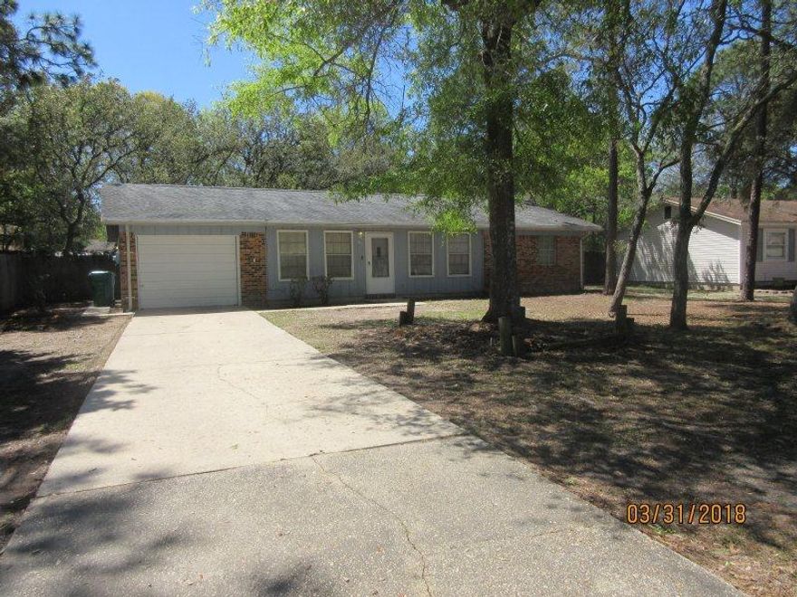 REO...Accepted Offer - Pending Seller Signed Contract... Convenient location on Shalimar. Close to sports field and easy commute to Eglin and Hurlburt. Property would be good for a starter home, retirement home or as an investment. DON'T WAIT...YOU'LL BE TOO LATE!!!
