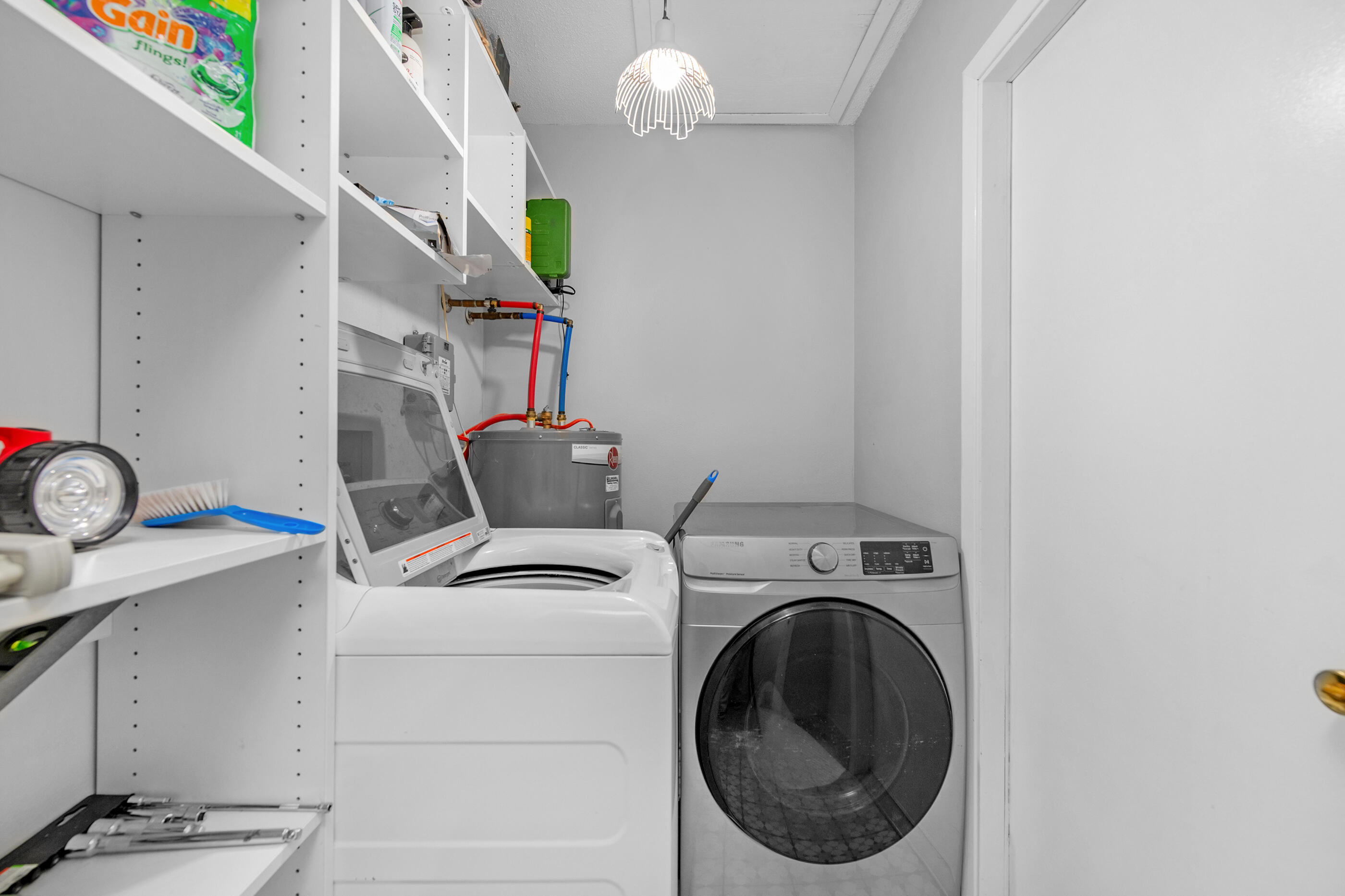 HIDDEN TRAILS PH 1 - Residential