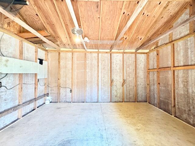 TOWER ACRES - Residential Lease