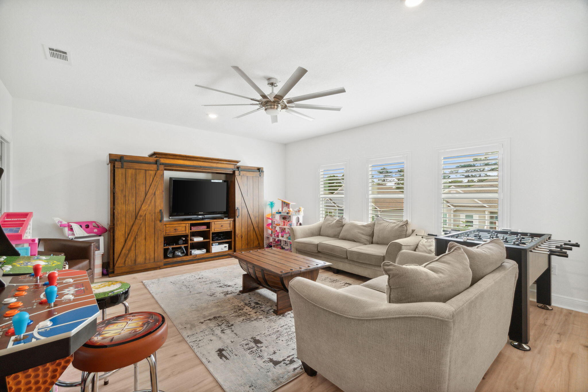 Treasure Trove - Residential Lease