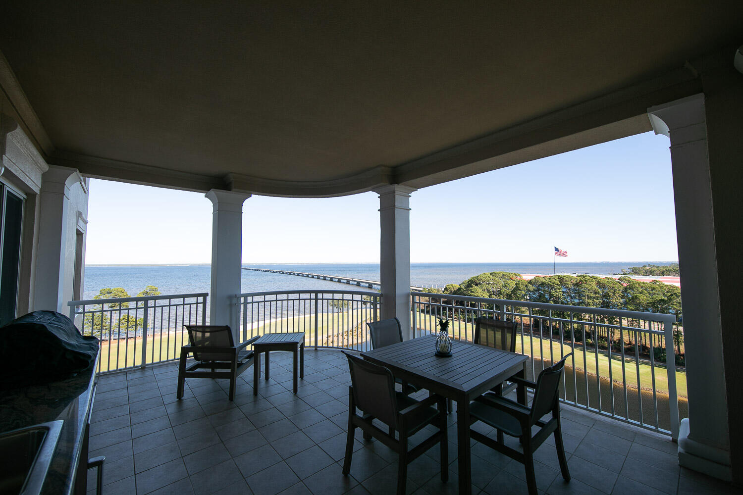 ONE WATER PLACE AT KELLY PLANTATION - Residential