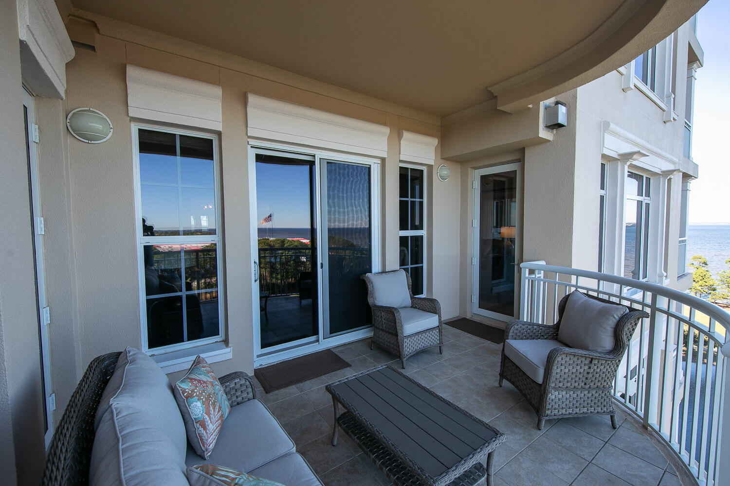ONE WATER PLACE AT KELLY PLANTATION - Residential