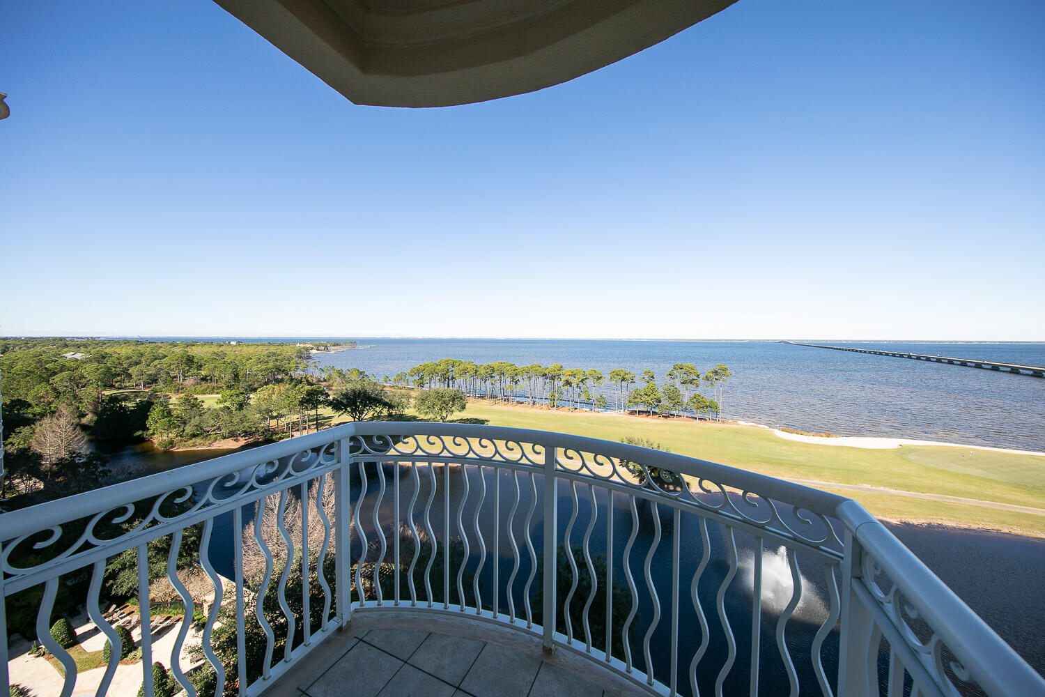 ONE WATER PLACE AT KELLY PLANTATION - Residential