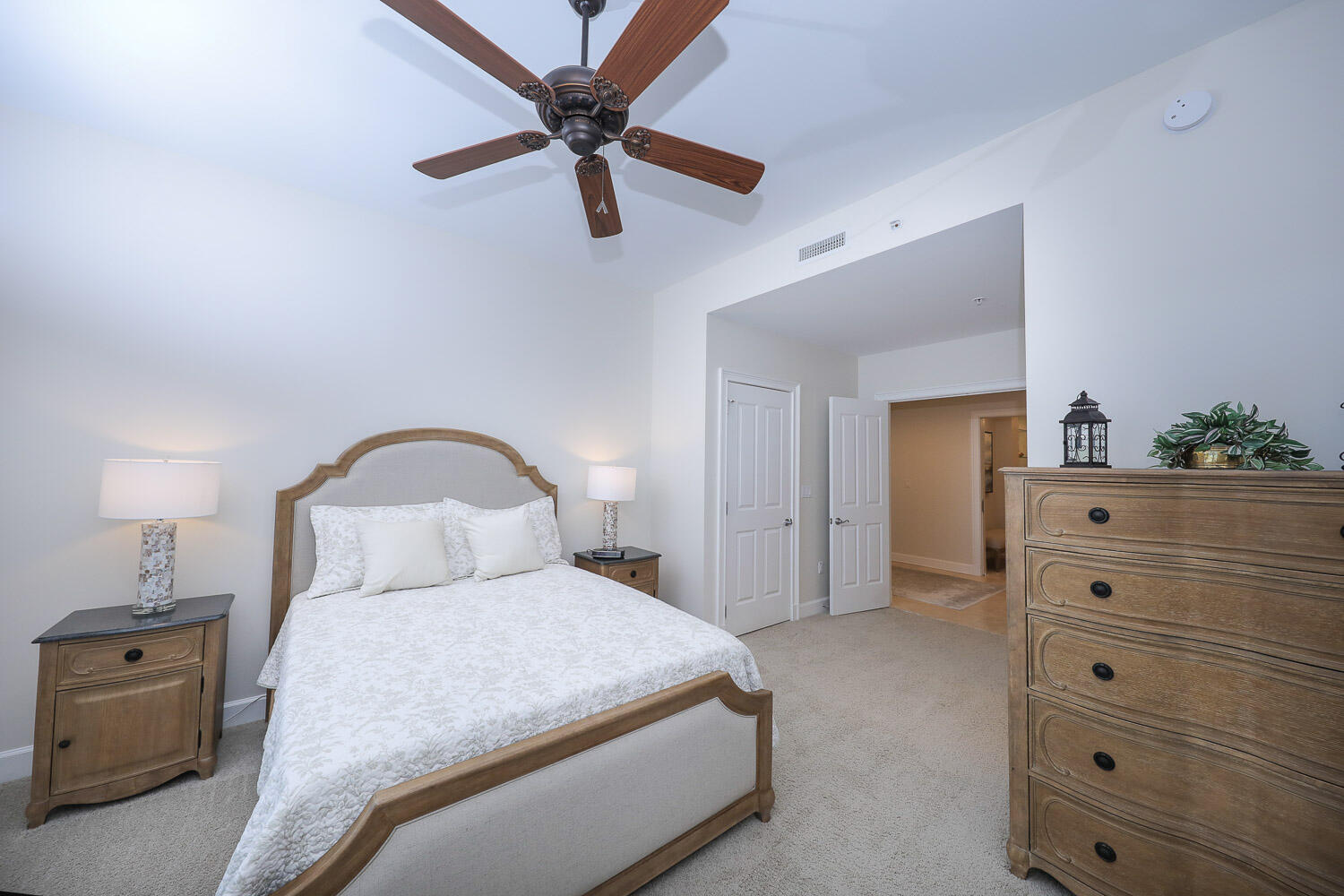ONE WATER PLACE AT KELLY PLANTATION - Residential