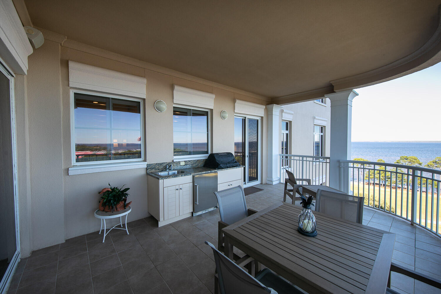 ONE WATER PLACE AT KELLY PLANTATION - Residential